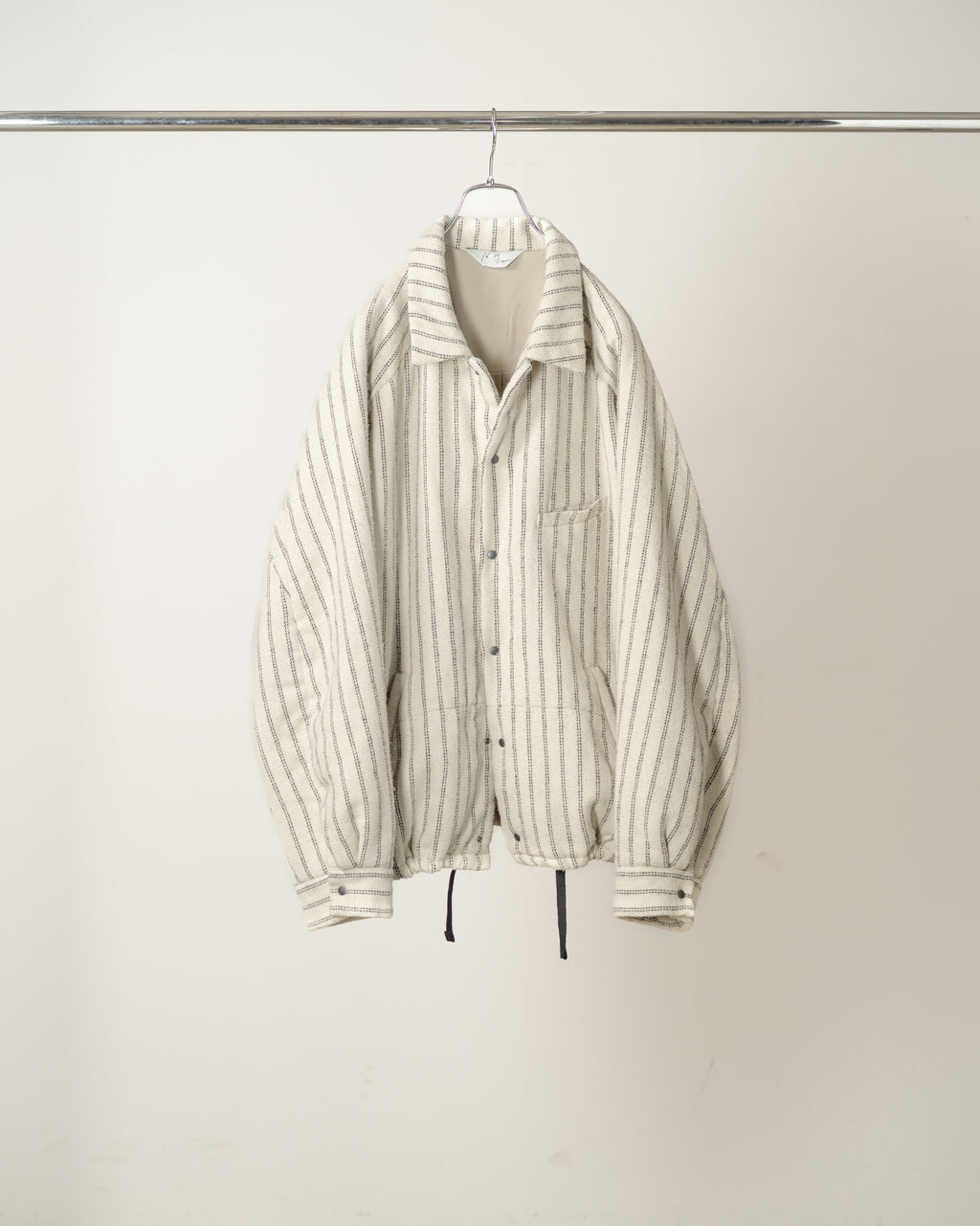 STRIPE PADDED SHIRT(IVORY)