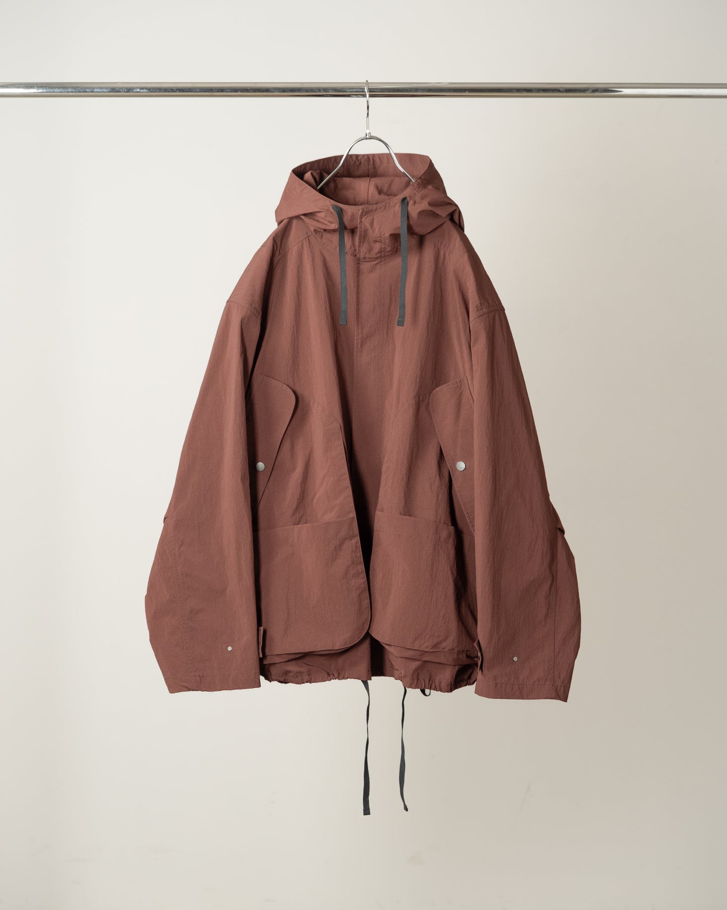 WRINKLED NYLON OVER HOODIE(MARRON)