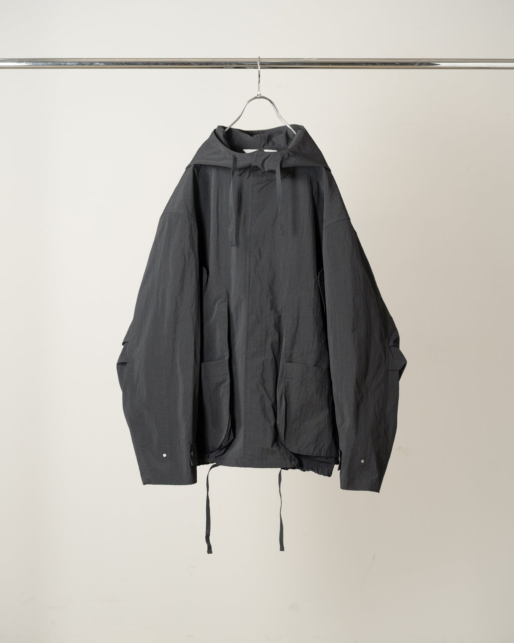 WRINKLED NYLON OVER HOODIE(BLACK)