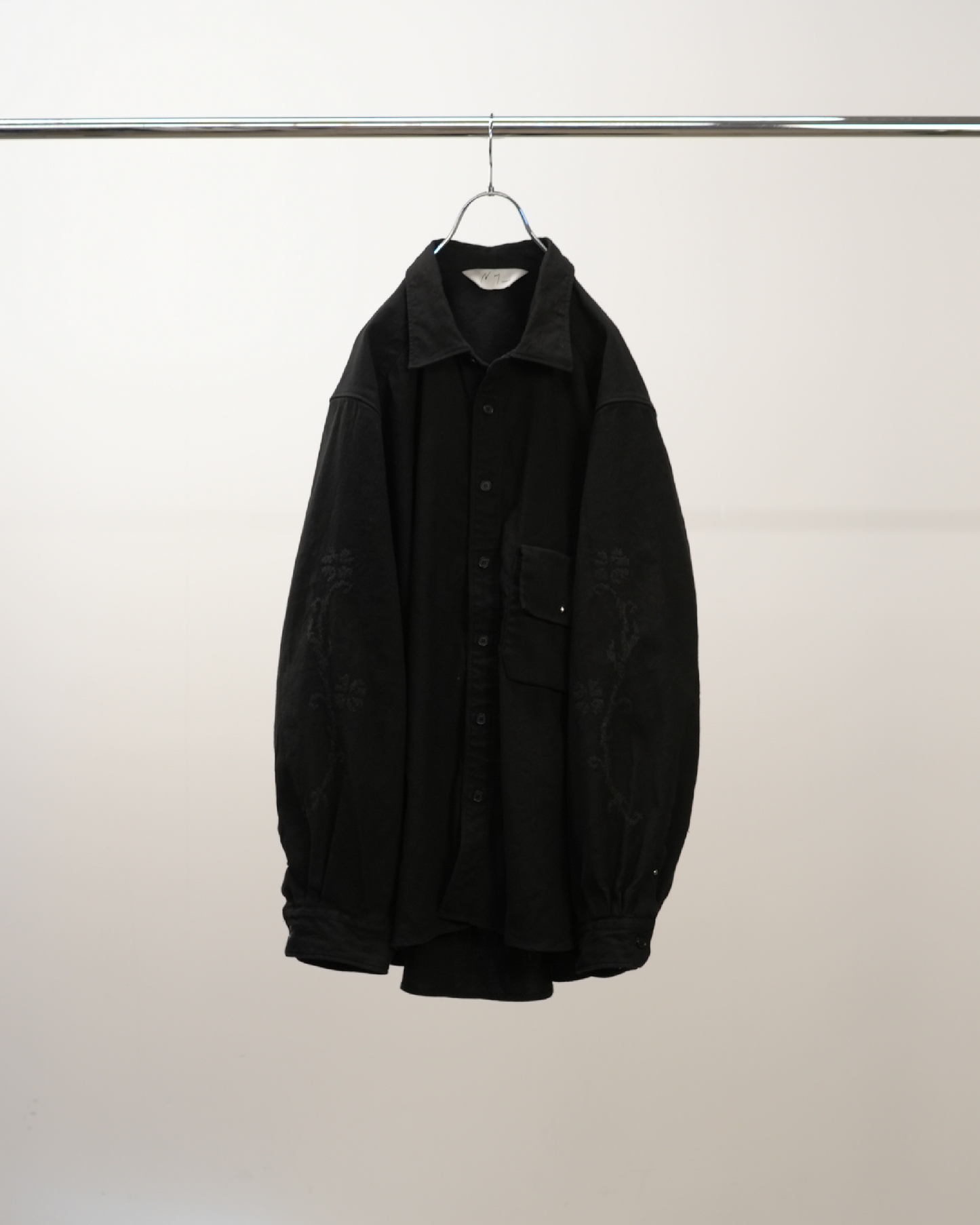 L/C NEP FLOWER EMBROIDERY OVER SHIRT(BLACK)