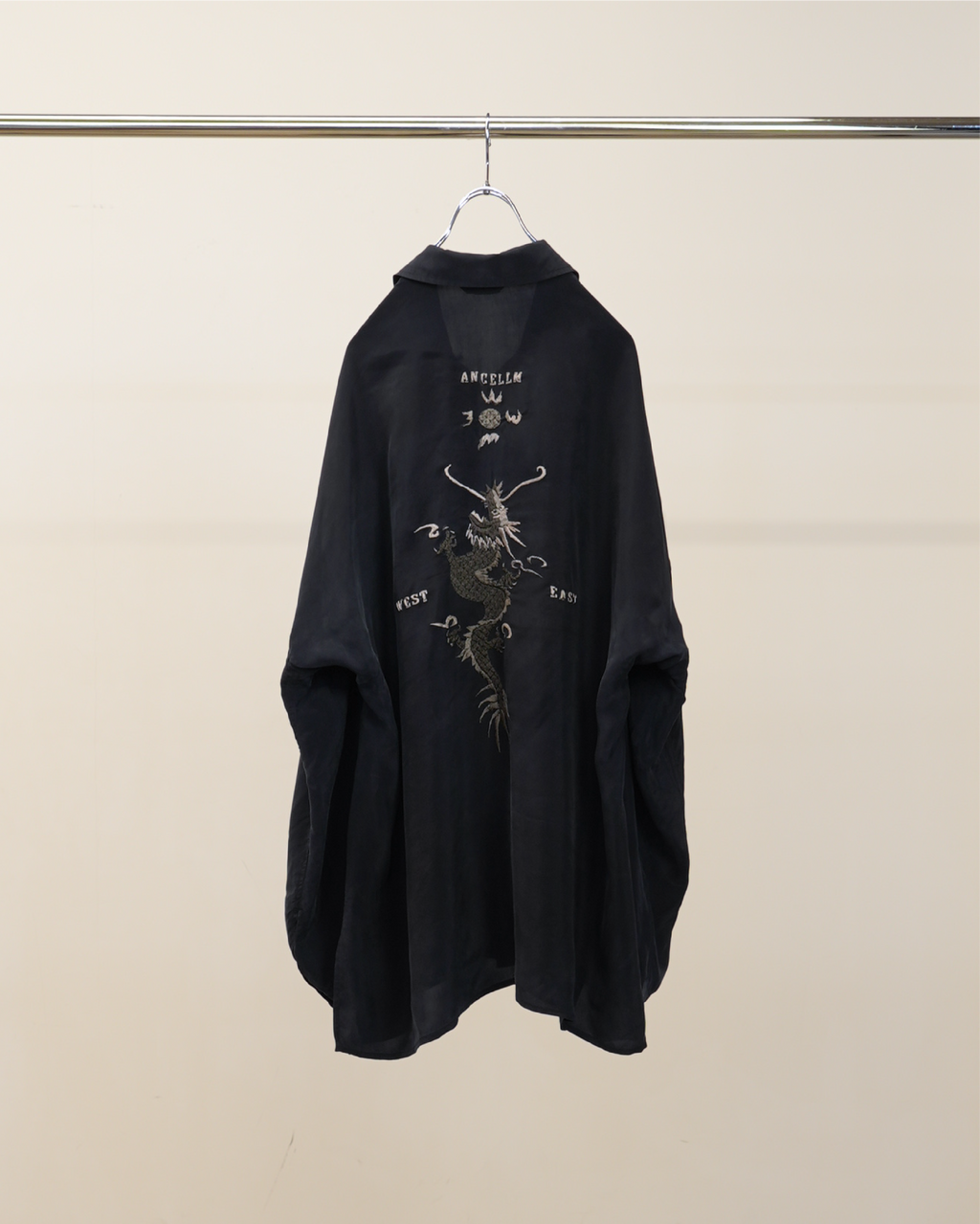 EMBROIDERED SOUVENIR SHIRT(NAVY) – ANCELLM EMBROIDERED SOUVENIR SHIRT(NAVY) – ANCELLM