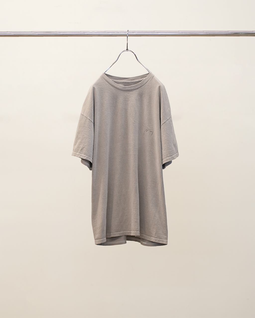 DYED EMBROIDERY T-SHIRT(GREIGE)