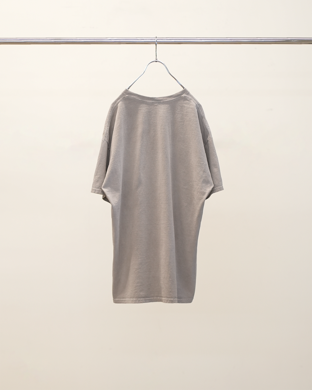 DYED EMBROIDERY T-SHIRT(GREIGE)