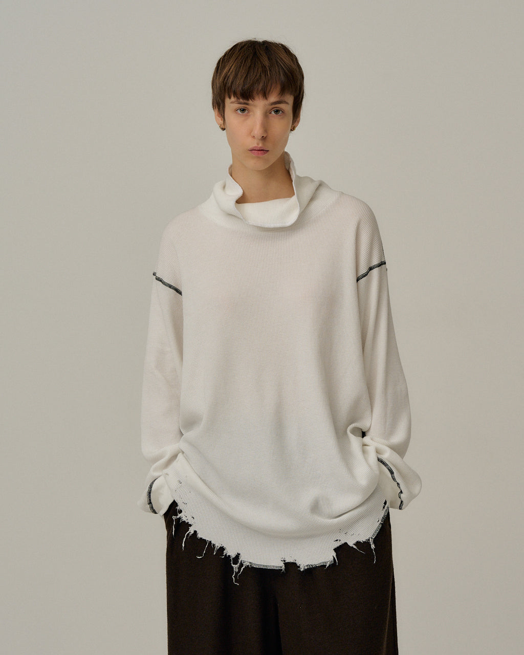 DAMAGE WAFFLE HI-NECK LS T-SHIRT(WHITE)
