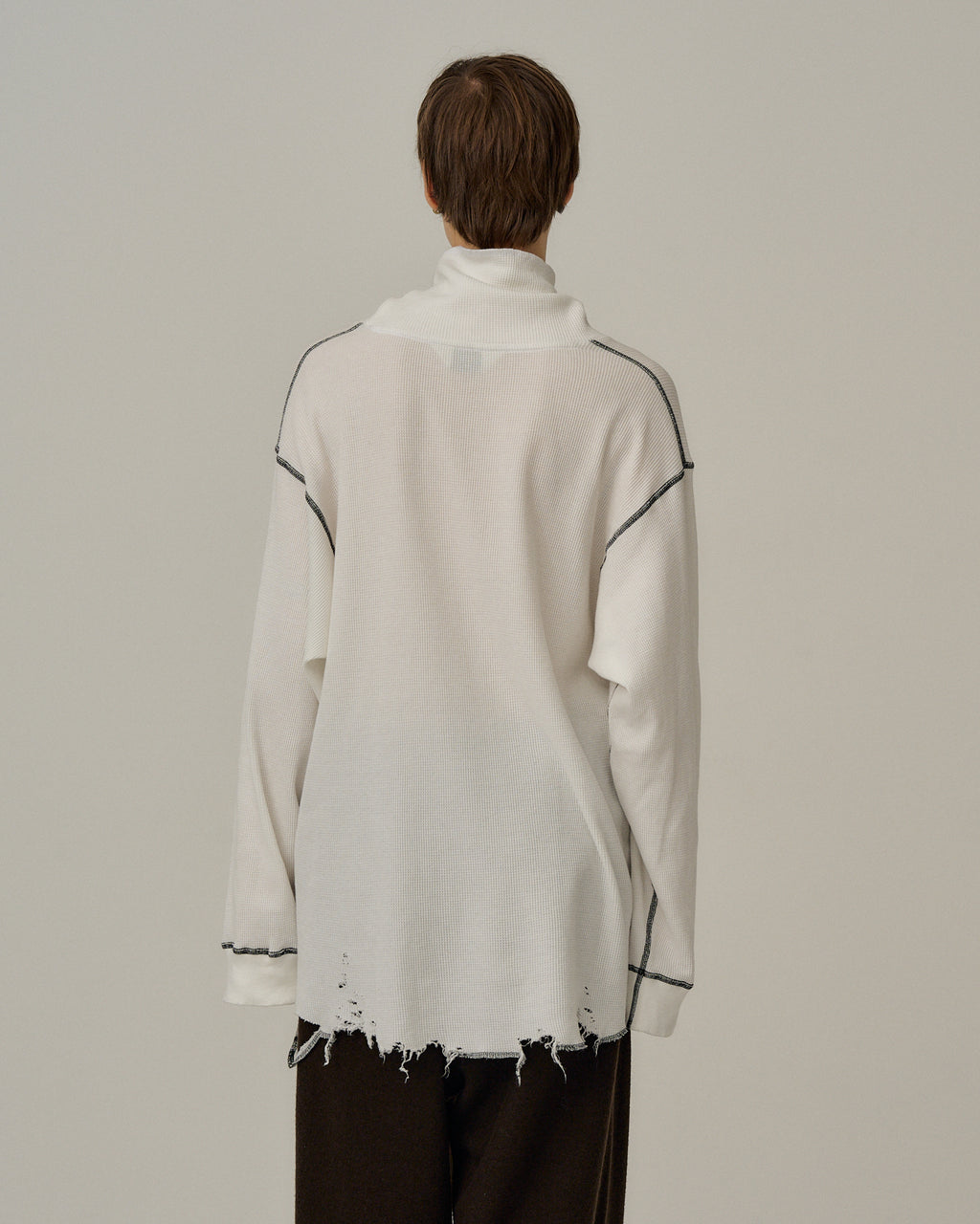 DAMAGE WAFFLE HI-NECK LS T-SHIRT(WHITE)