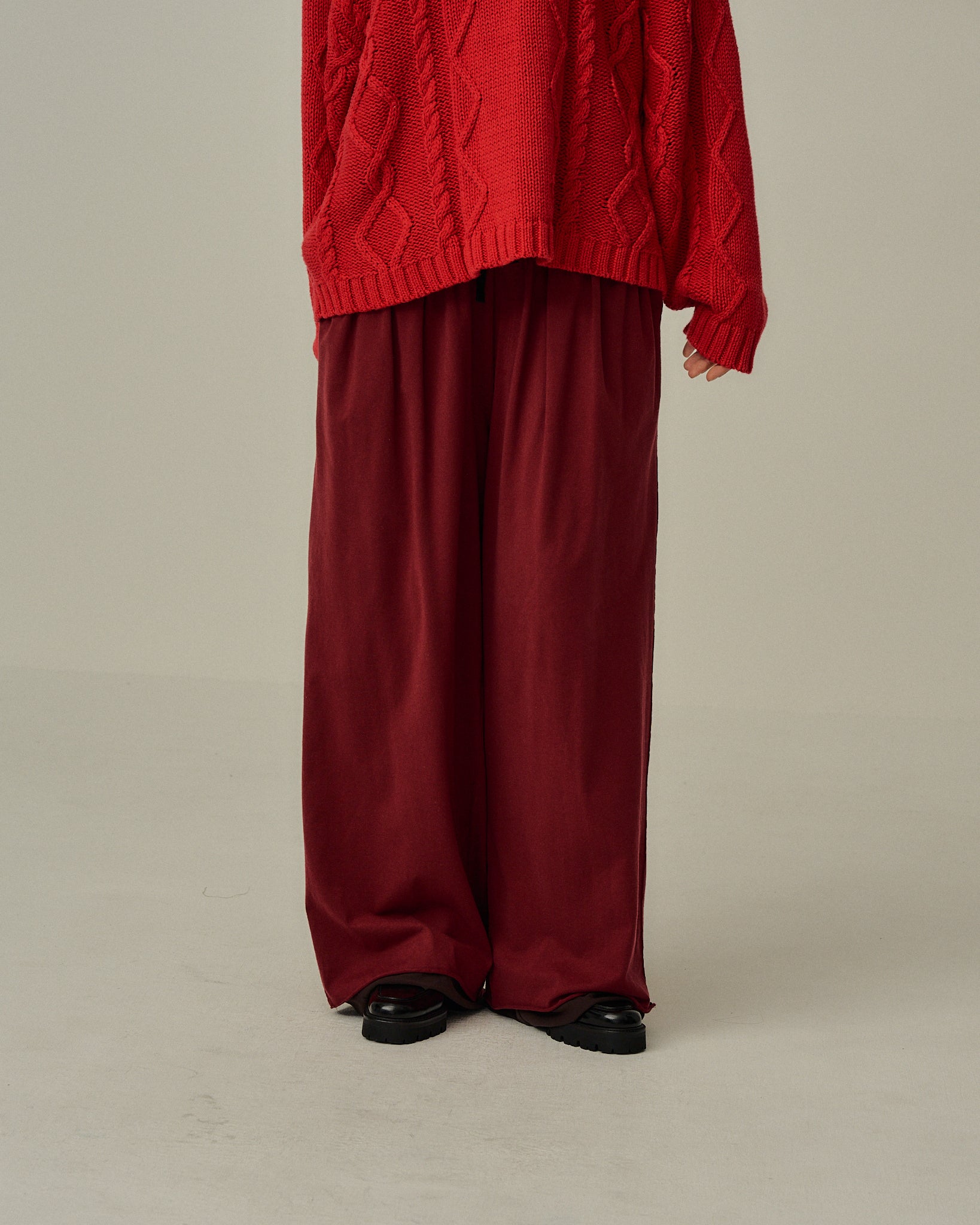 DRAPE WIDE EASY CUT SLACKS(RED) – ANCELLM