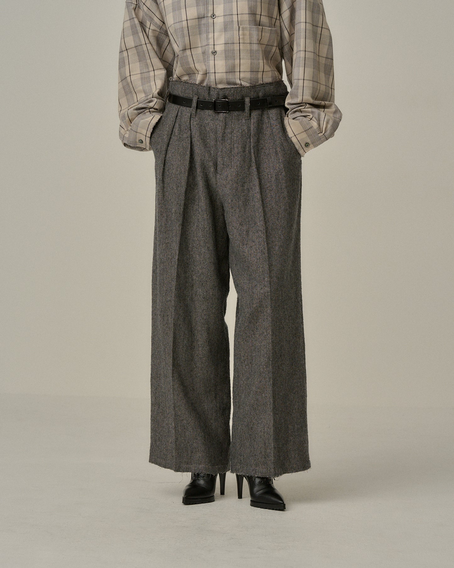 SHRINK WOOL WIDE SLACKS(GRAY)
