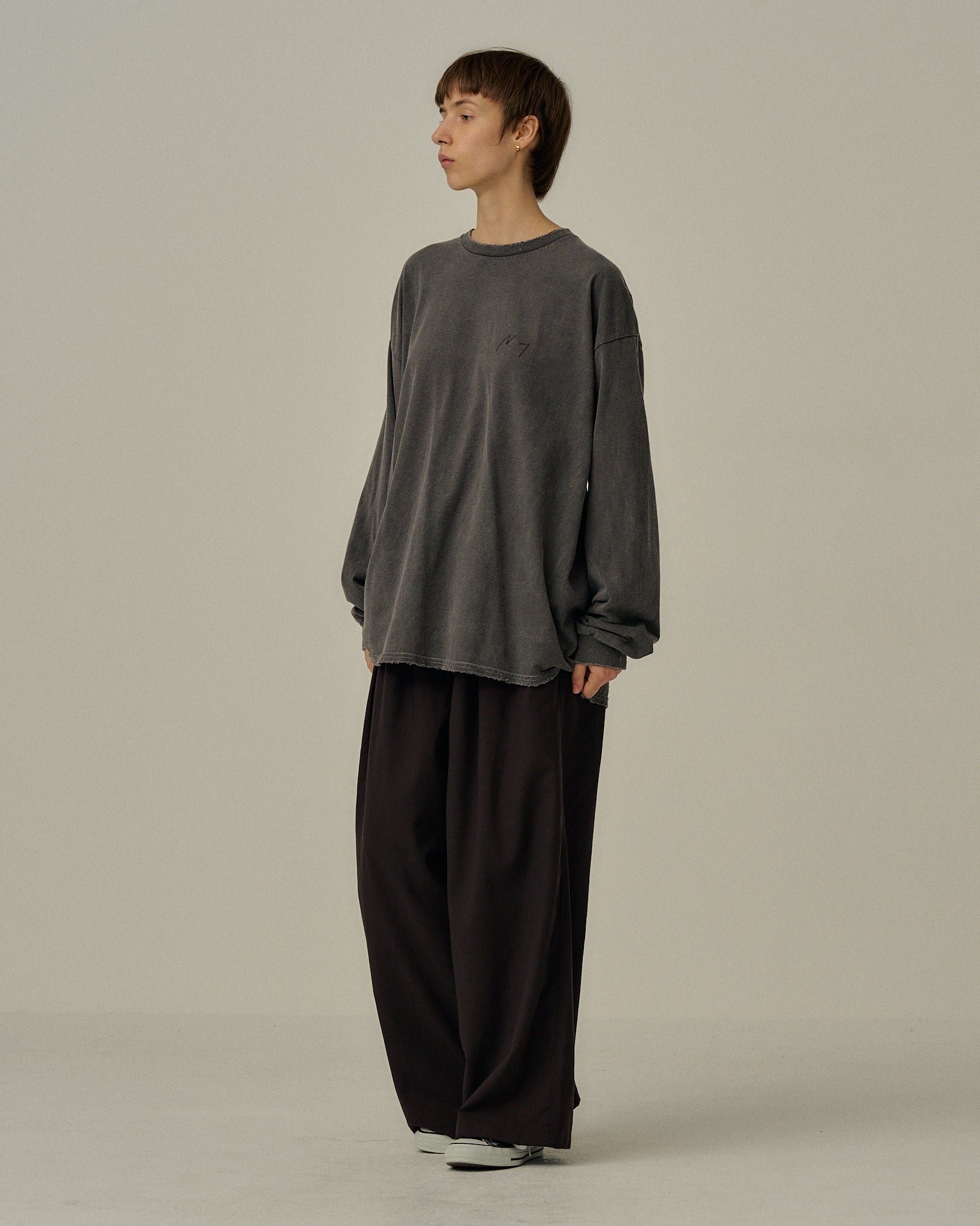 EMBROIDERY DYED LS T-SHIRT(F.BLACK) – ANCELLM