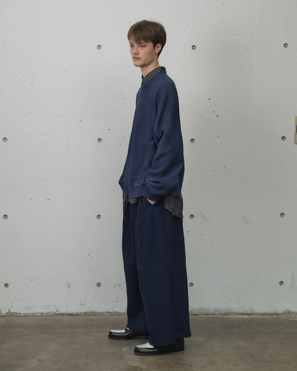 SMOOTH PANEL WIDE SLACKS(NAVY)