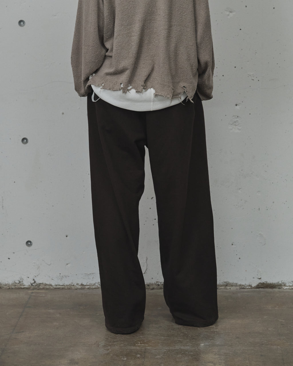 2TUCK SWEAT PANTS(BROWN)