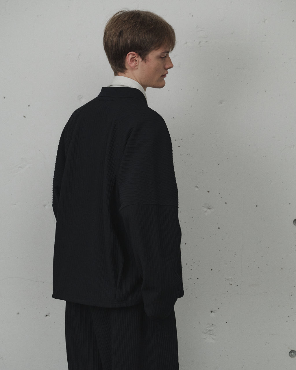 WRINKLED STRIPE SHORT SHIRT JACKET(BLACK)