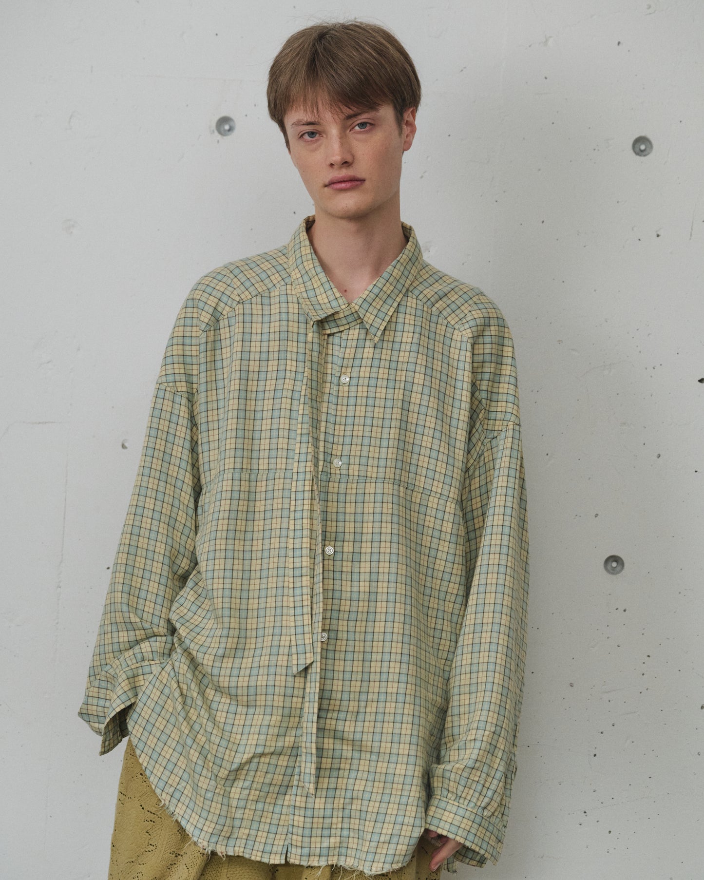 BOW-TIE CHECK SHIRT(CREAM)