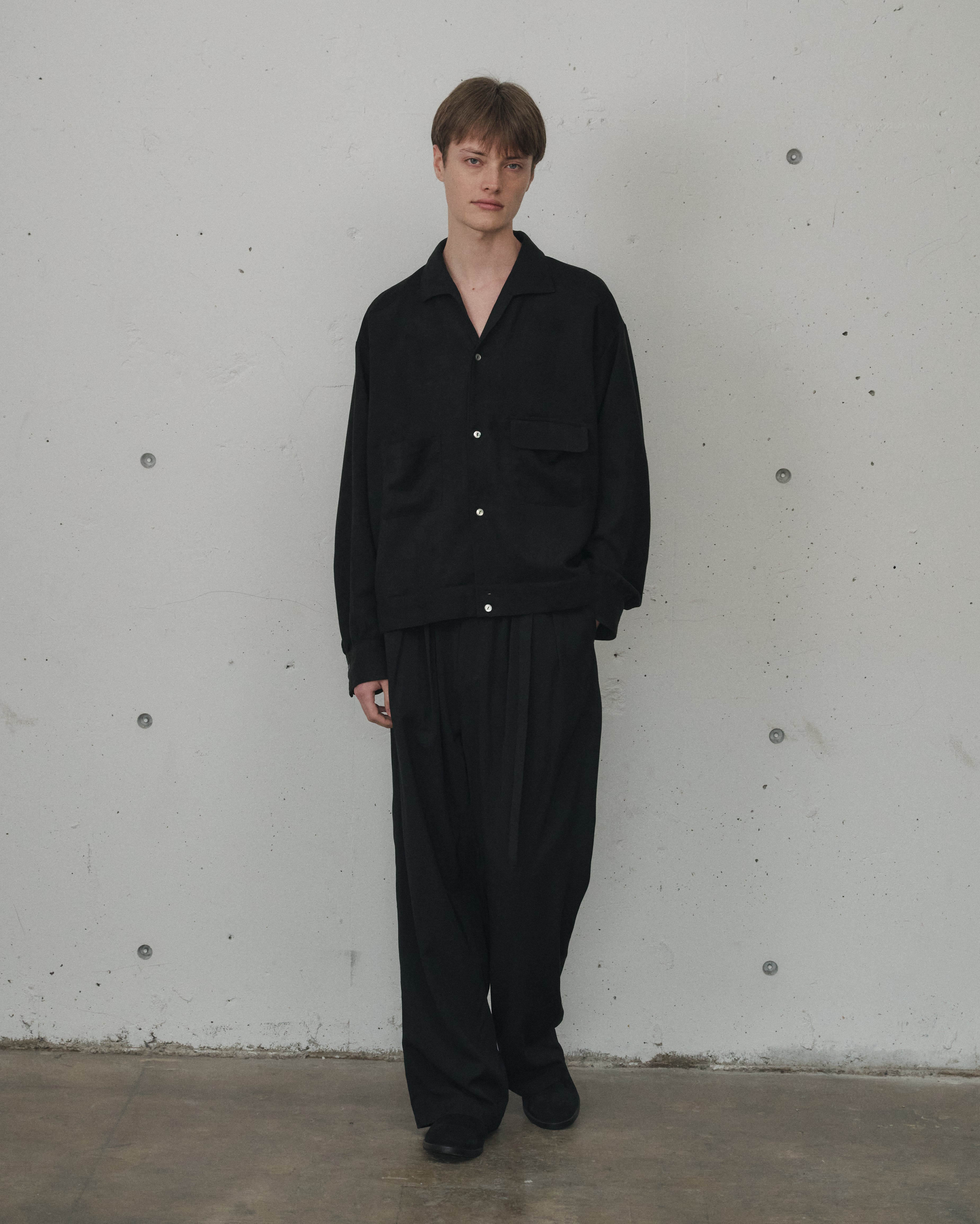 VEGAN SUEDE OPEN COLLAR SHIRT(BLACK) – ANCELLM