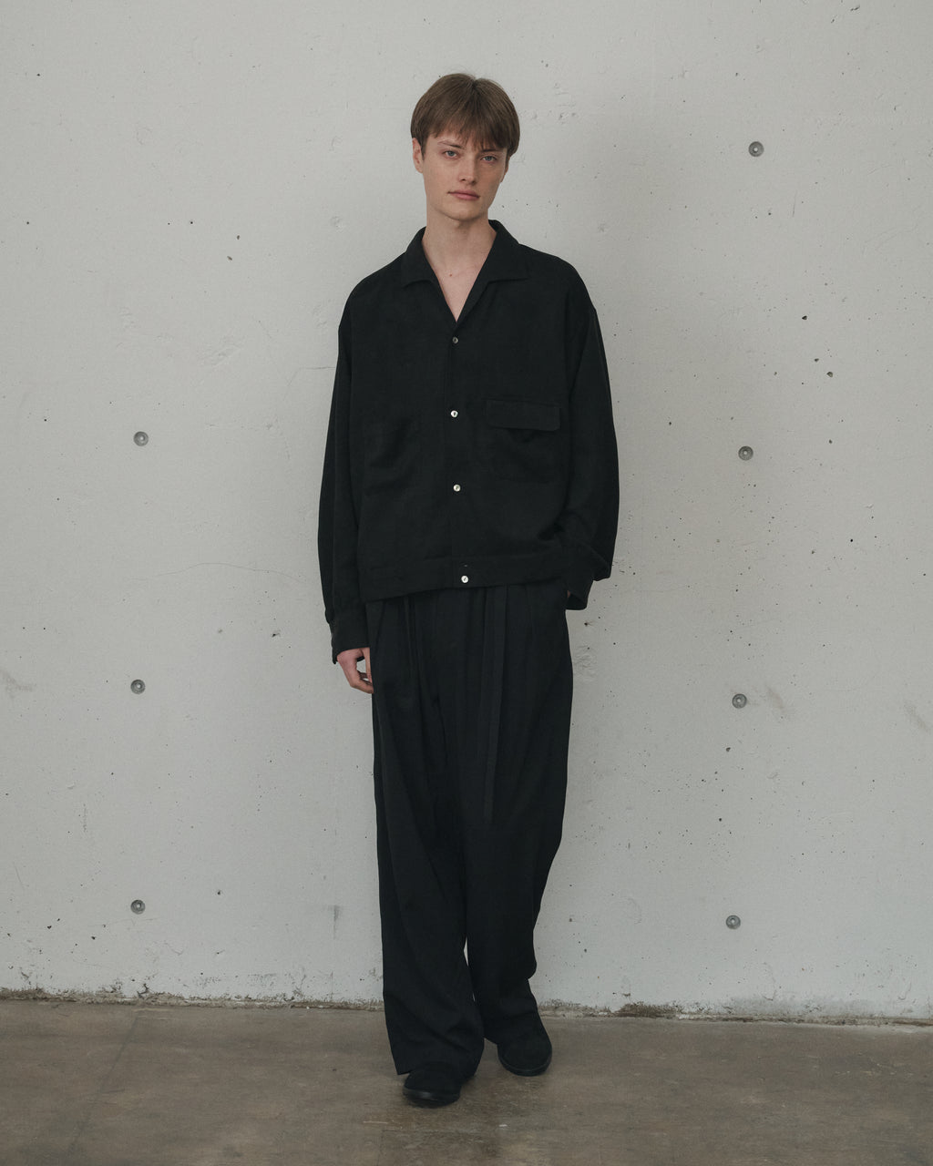 VEGAN SUEDE OPEN COLLAR SHIRT(BLACK) – ANCELLM