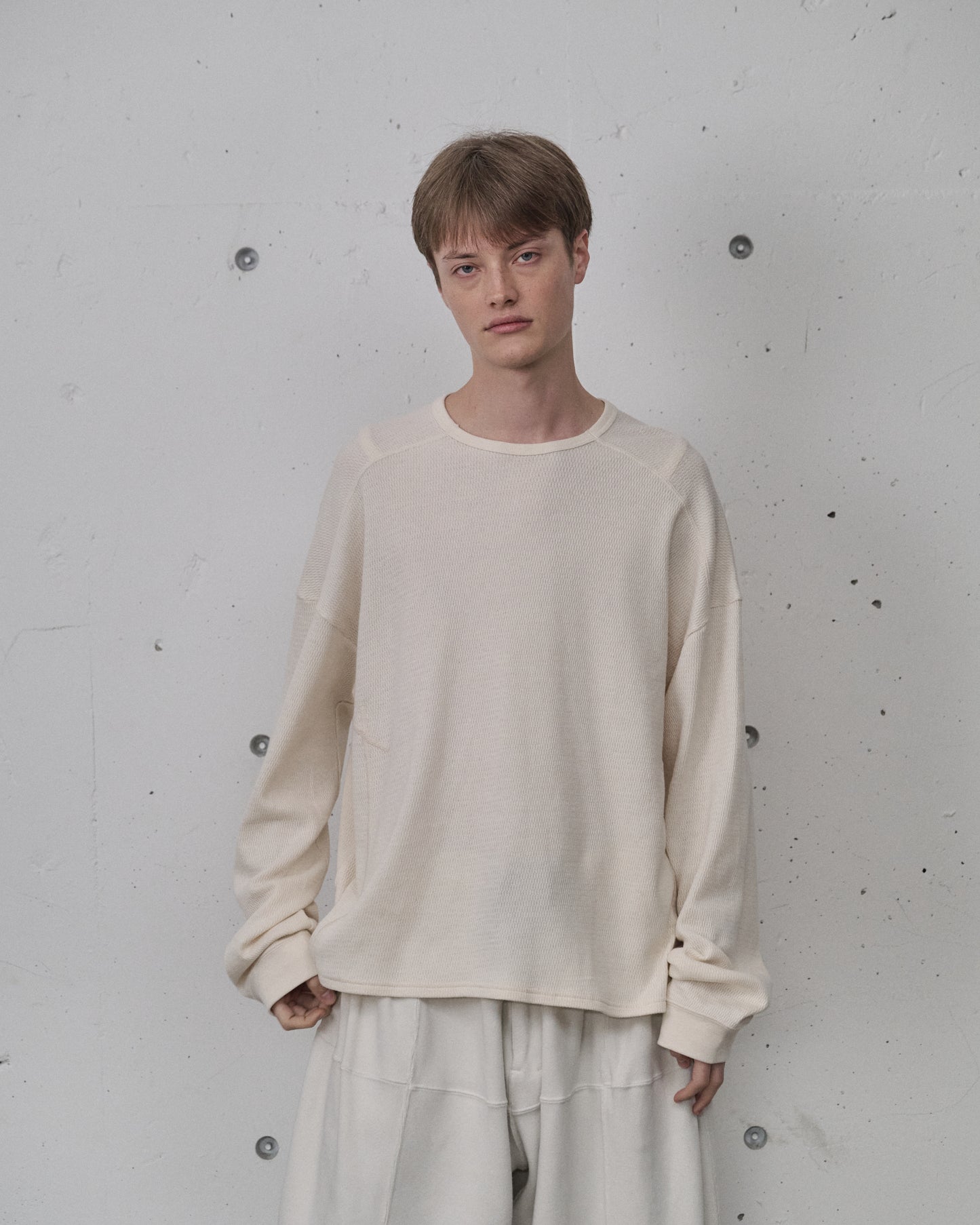 WAFFLE CREW NECK LS(WHITE)
