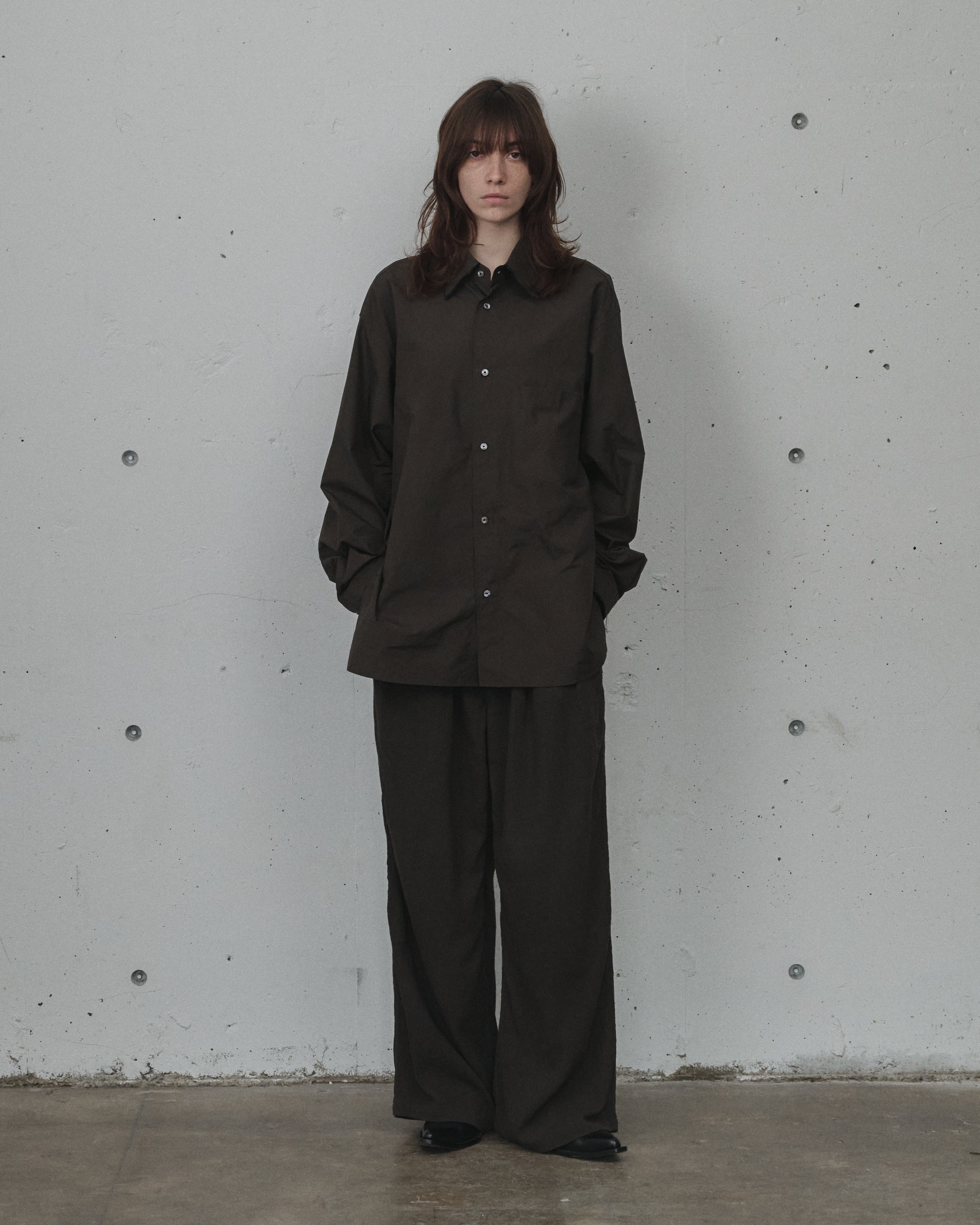 BELTED CREPE TUCK SLACKS(BROWN) – ANCELLM