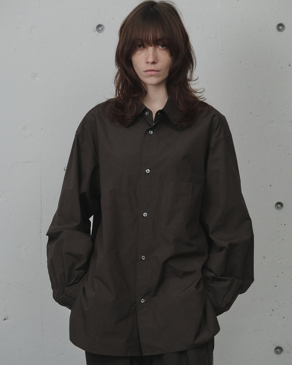 HIGH-COUNT FRAYED OVER SHIRT(BROWN)