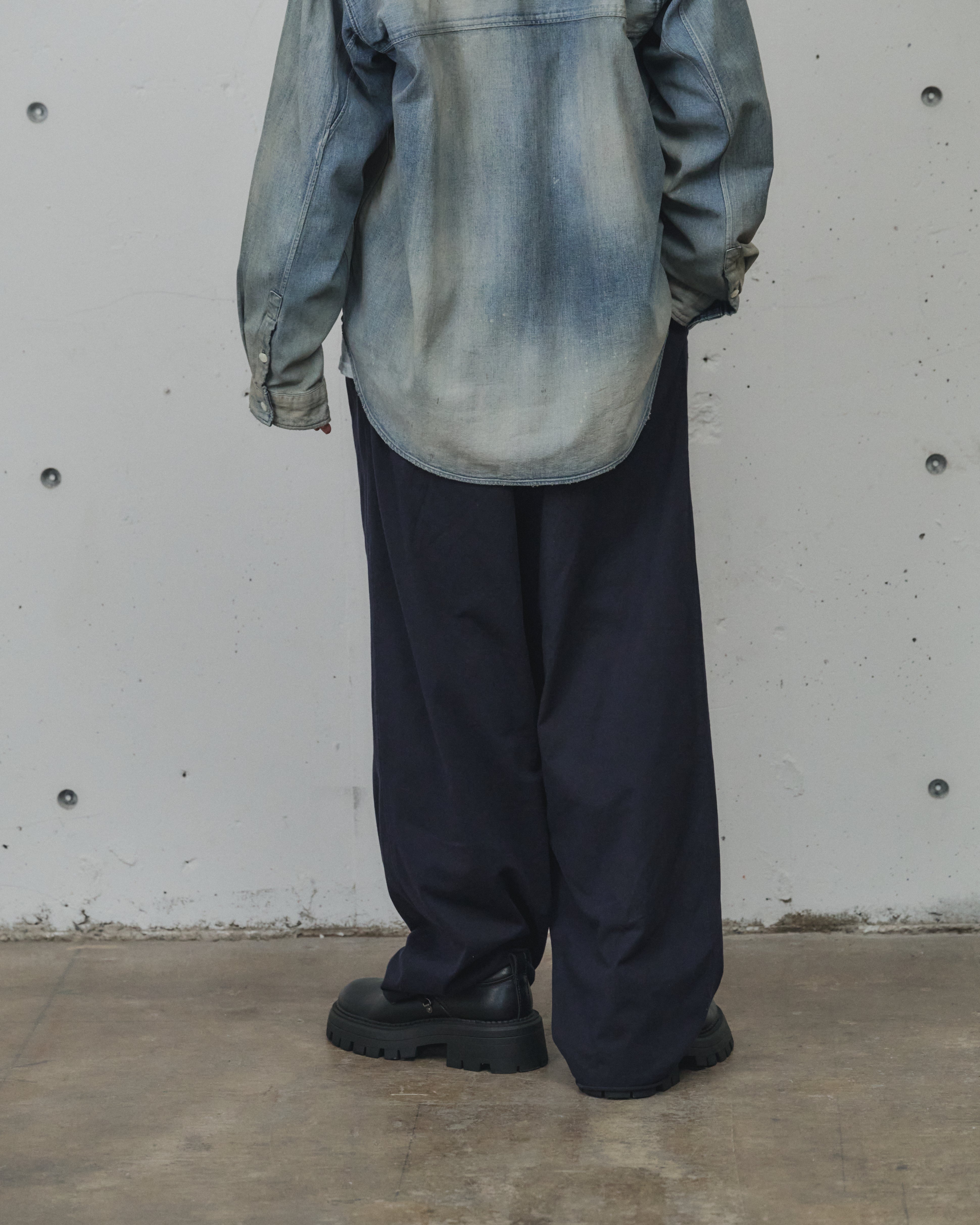 DRAPE WIDE EASY CUT SLACKS(NAVY) – ANCELLM