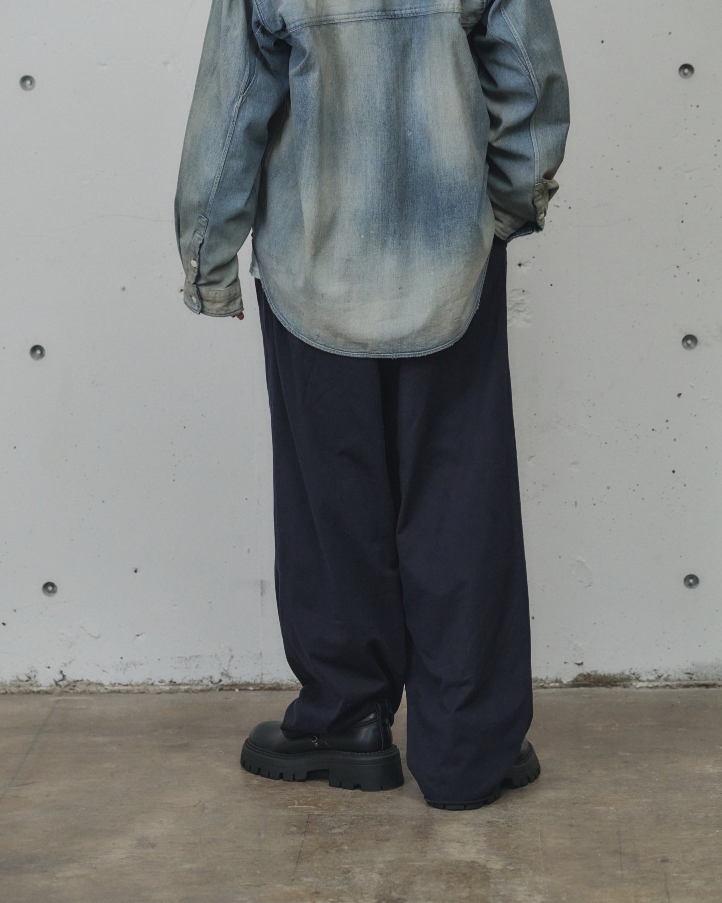 DRAPE WIDE EASY CUT SLACKS(NAVY)