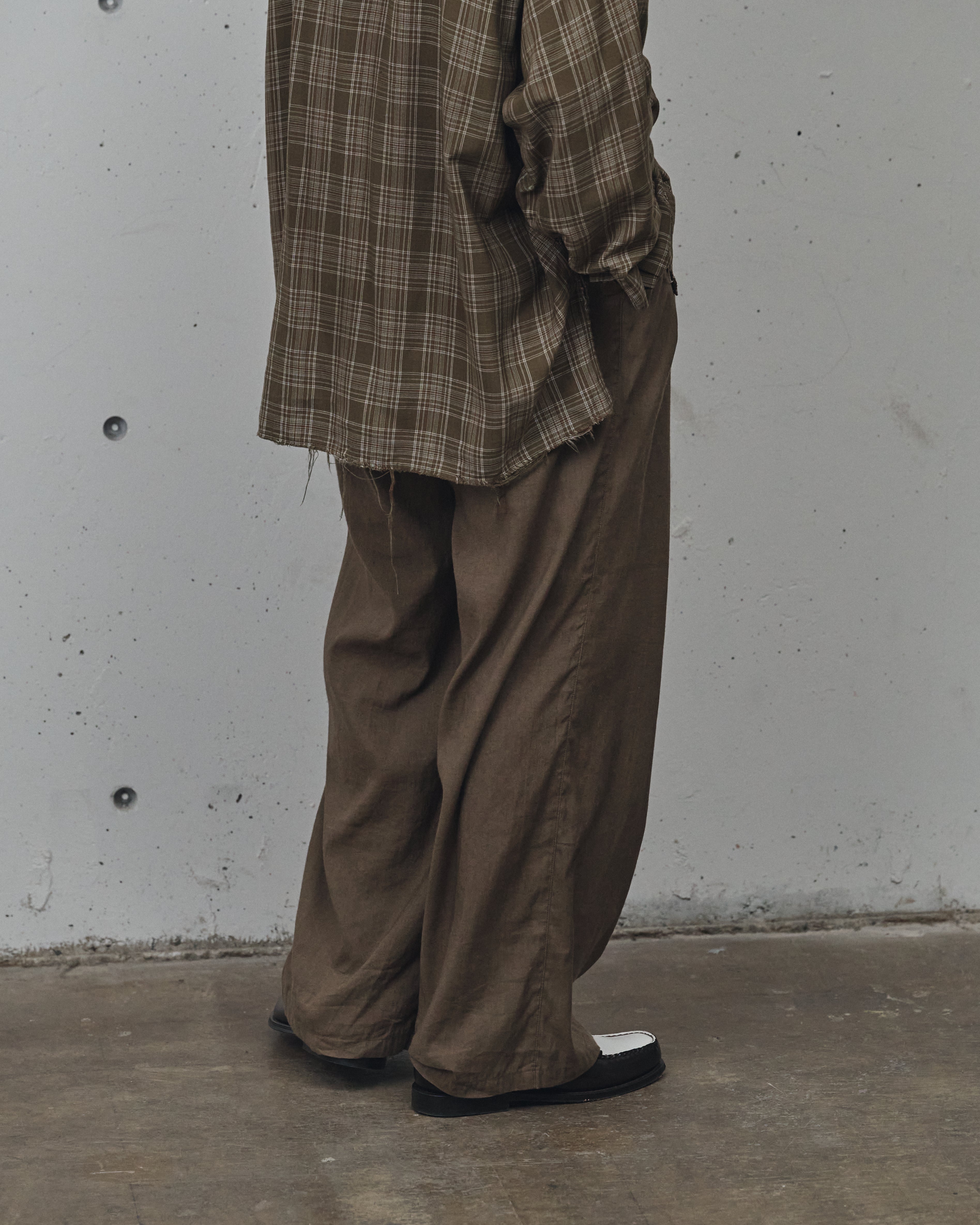 LINEN POPLIN BELT-LESS SLACKS(BROWN) – ANCELLM