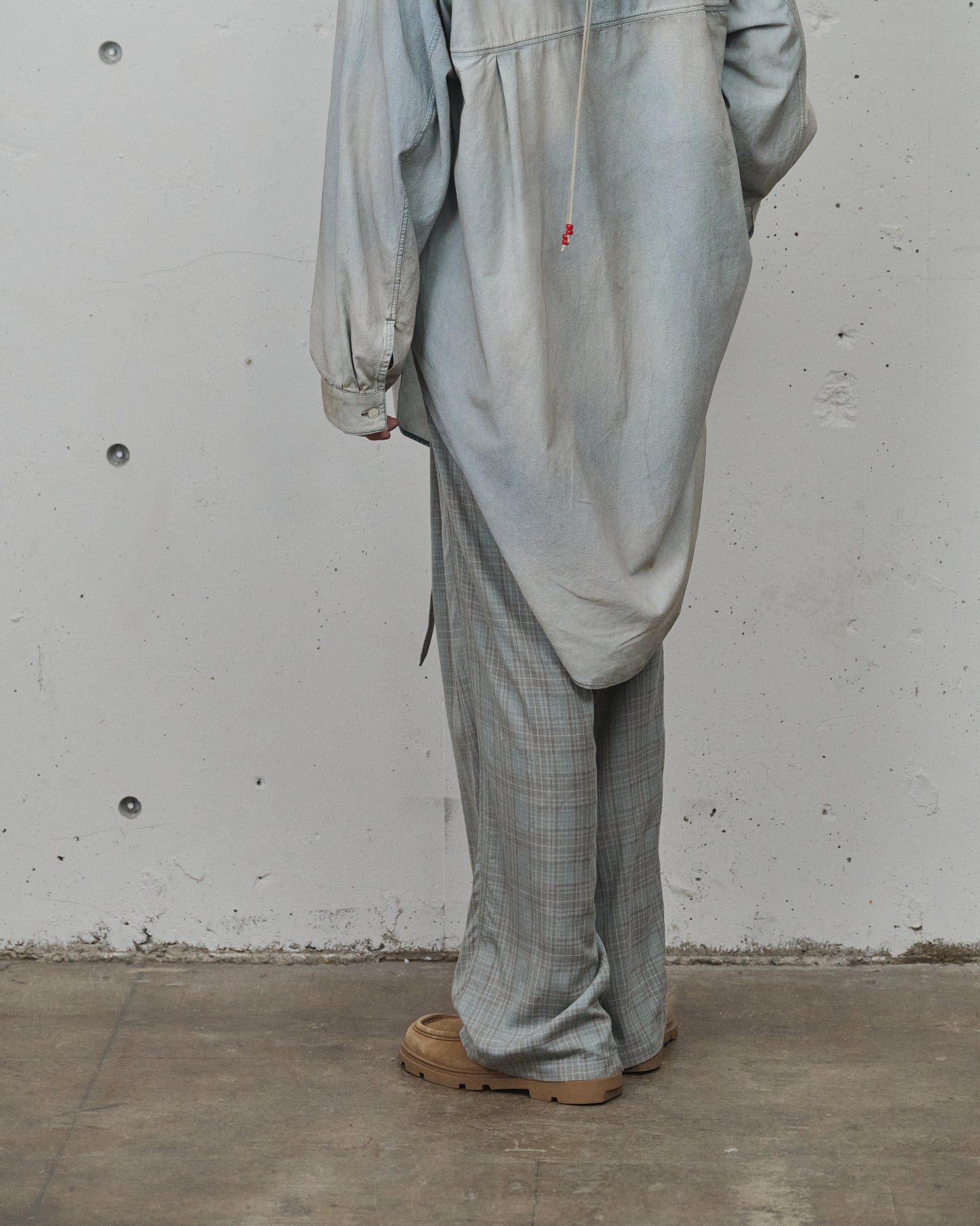 AGING CHECK BELT-LESS SLACKS(BLUE)