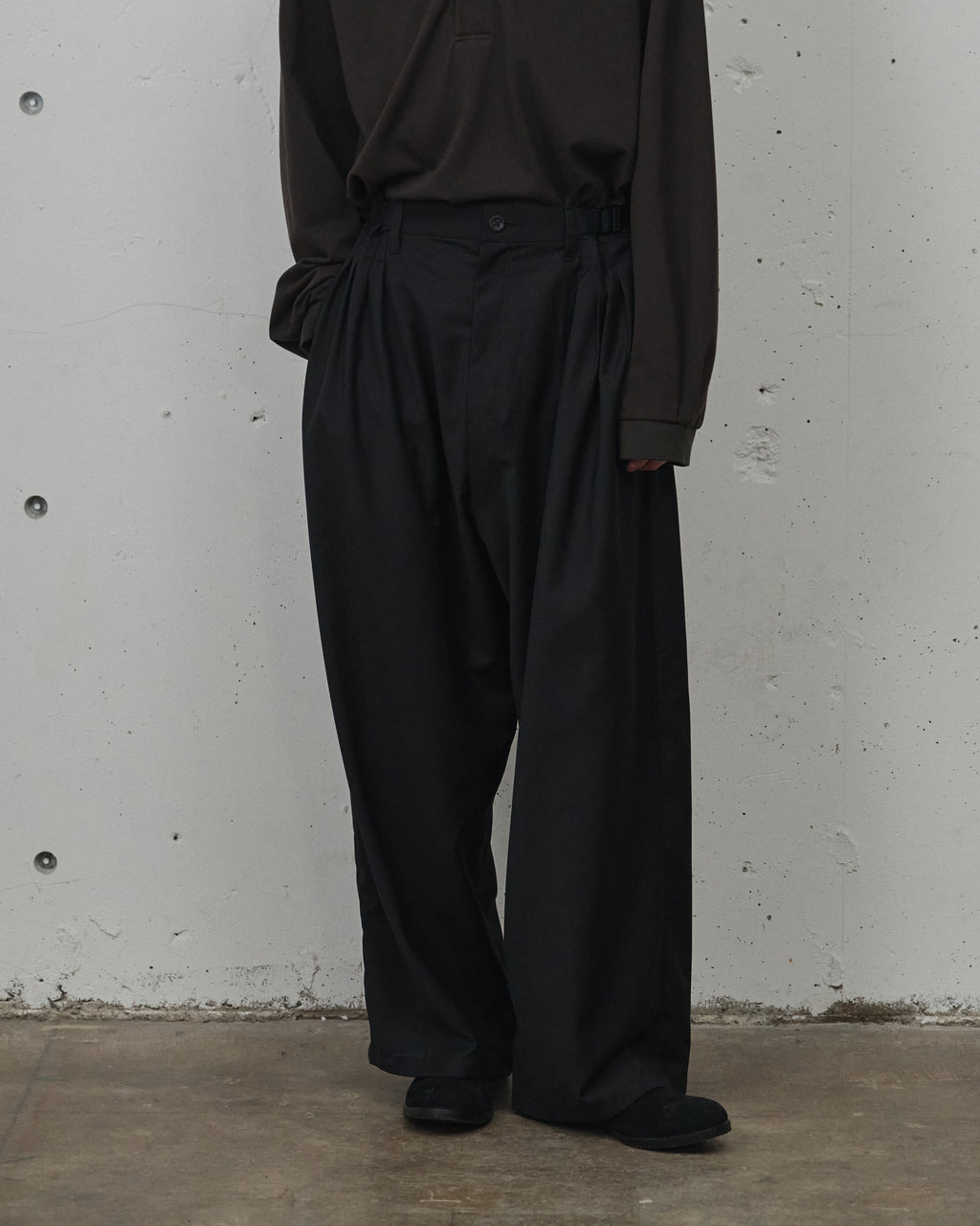 BELTED WOOL SLACKS(BLACK) – ANCELLM