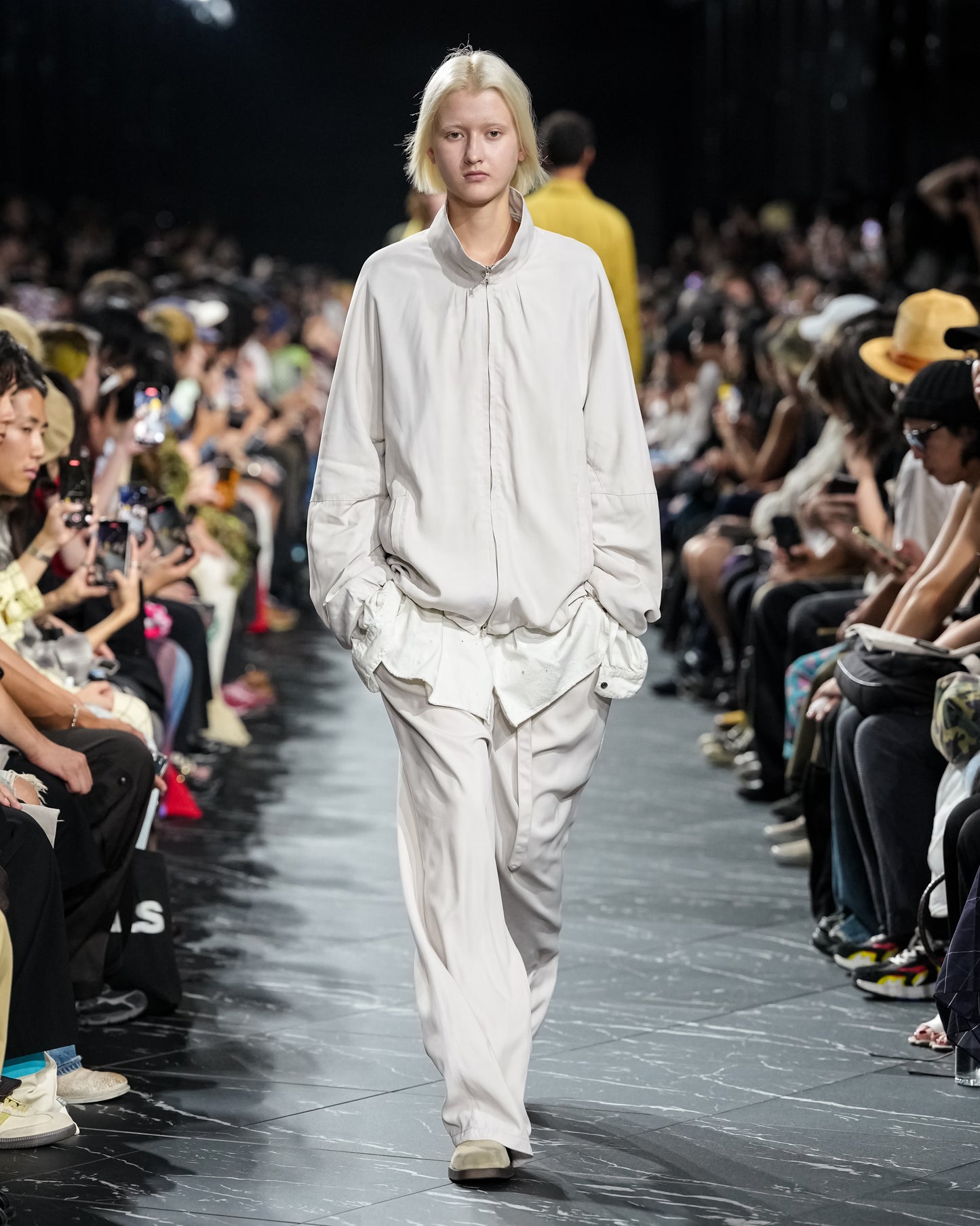 TUCK KIMONO BLOUSON(D.WHITE)