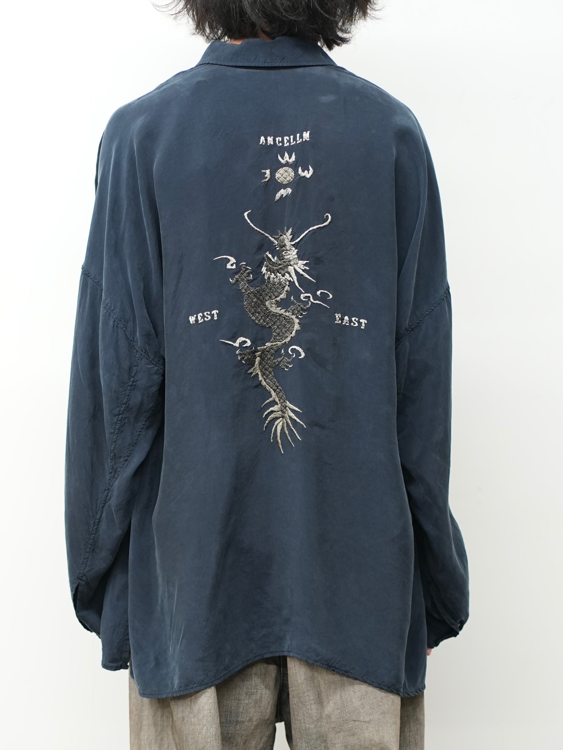 EMBROIDERED SOUVENIR SHIRT(NAVY) – ANCELLM
