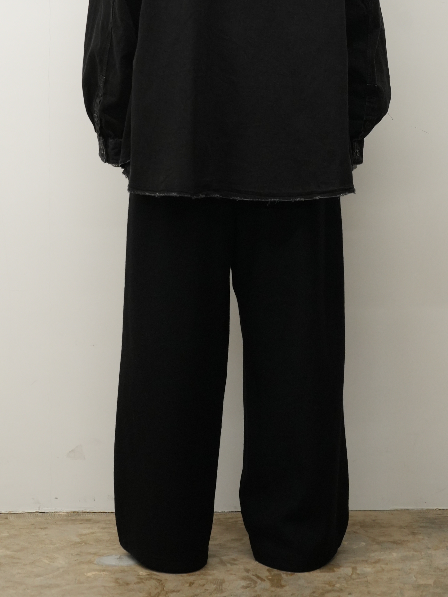 WOOL WIDE EASY TUCK SLACKS(BLACK)