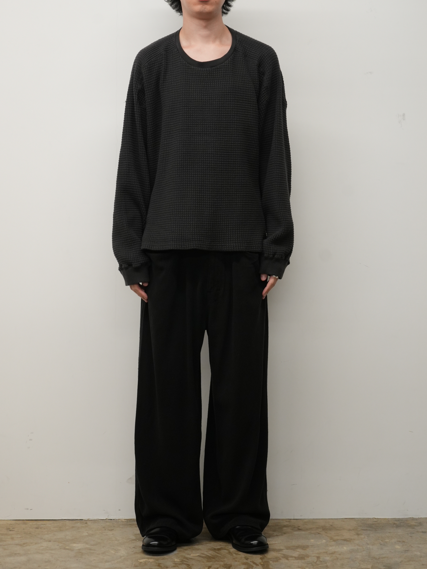 SILK WIDE SLACKS(BLACK)