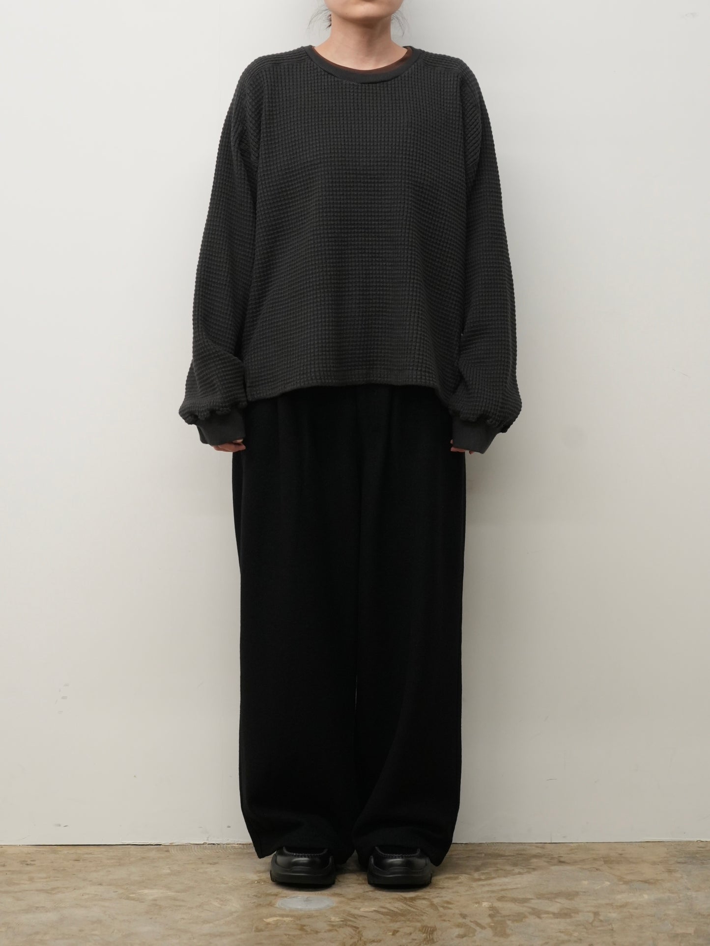 WOOL WIDE EASY TUCK SLACKS(BLACK)