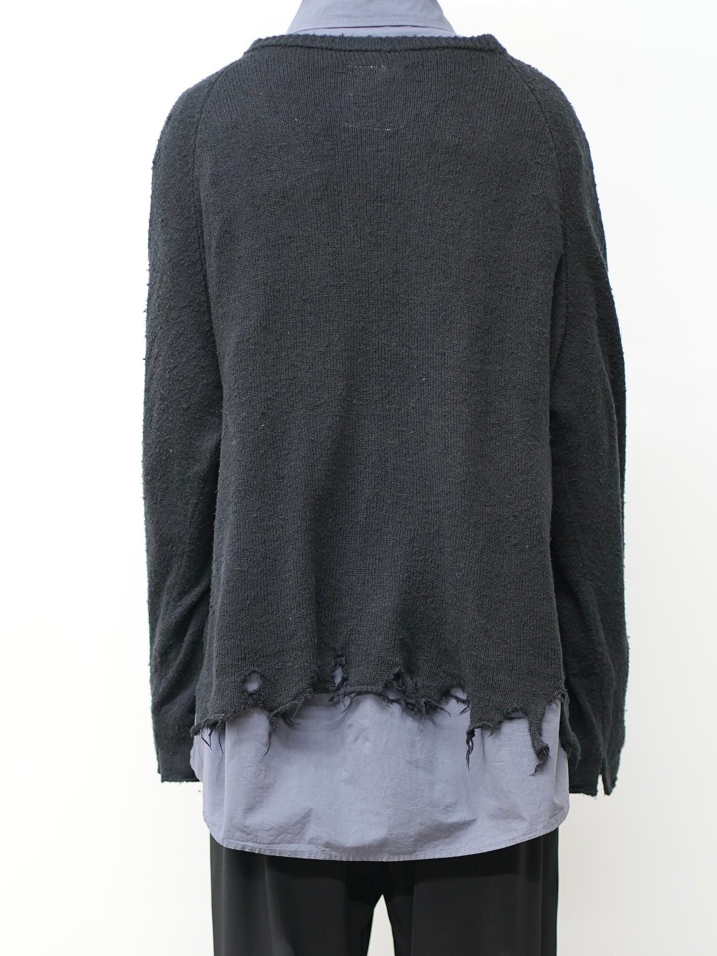 DAMAGE SILK UVNECK KNIT(BLACK)