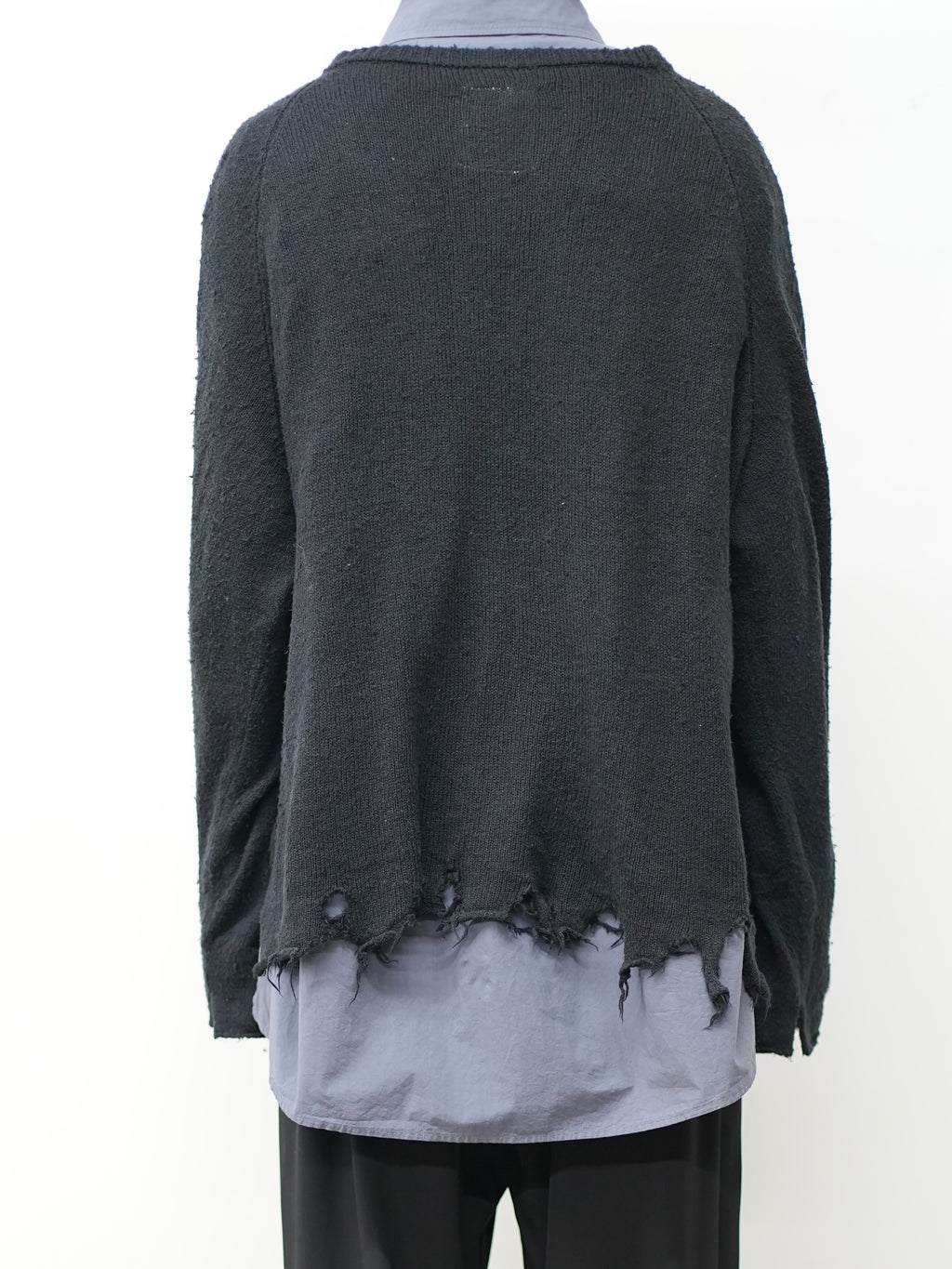 DAMAGE SILK UVNECK KNIT(BLACK)