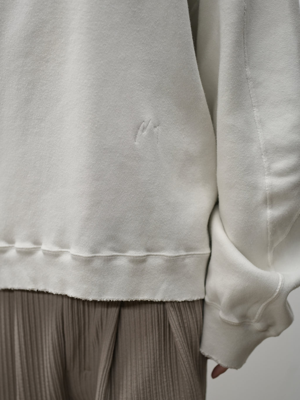 SMOOTH SWEAT SHIRT(OFF)