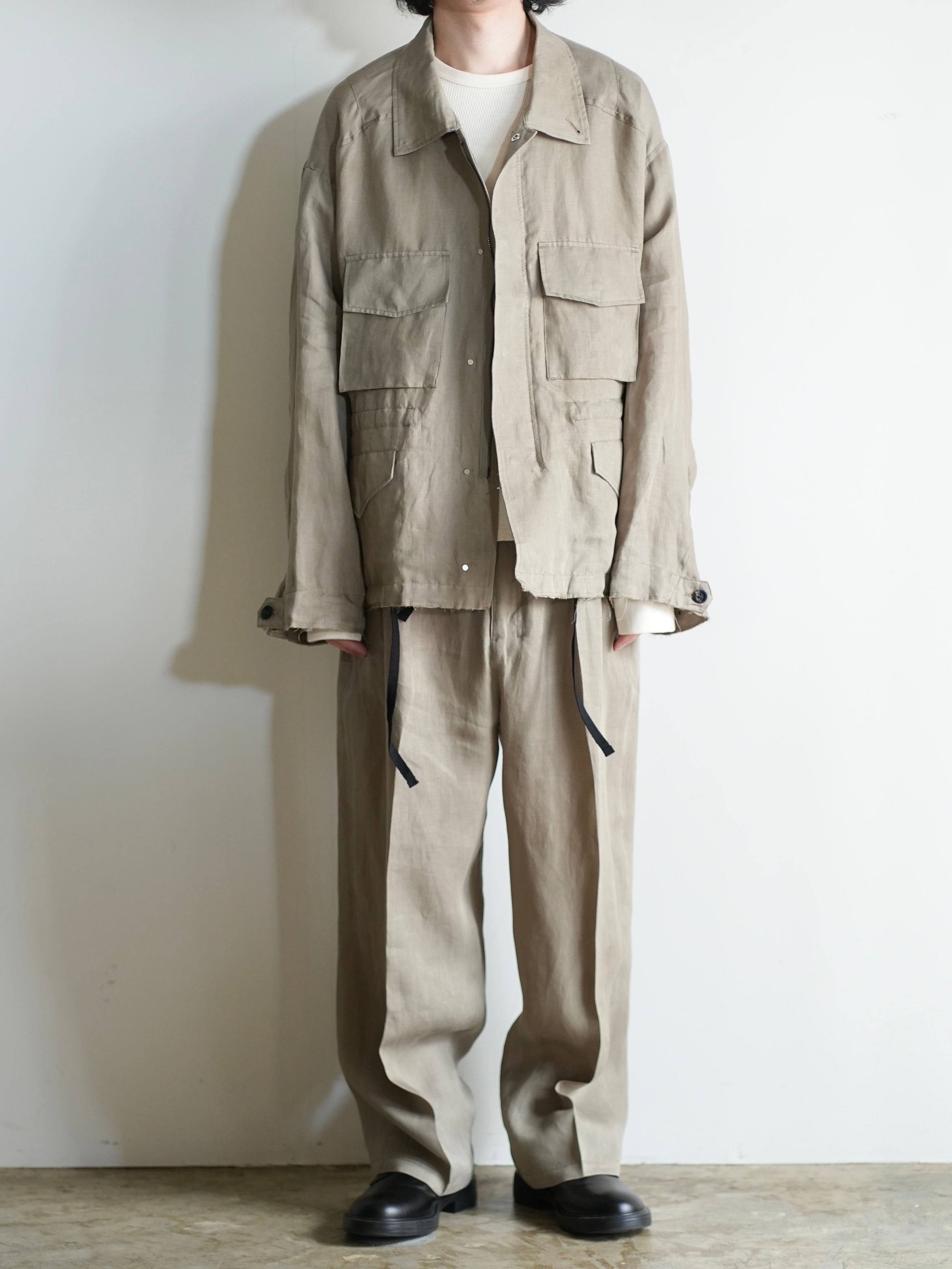 100/S LINEN TUCK SLACKS(KHAKIBEIGE) – ANCELLM