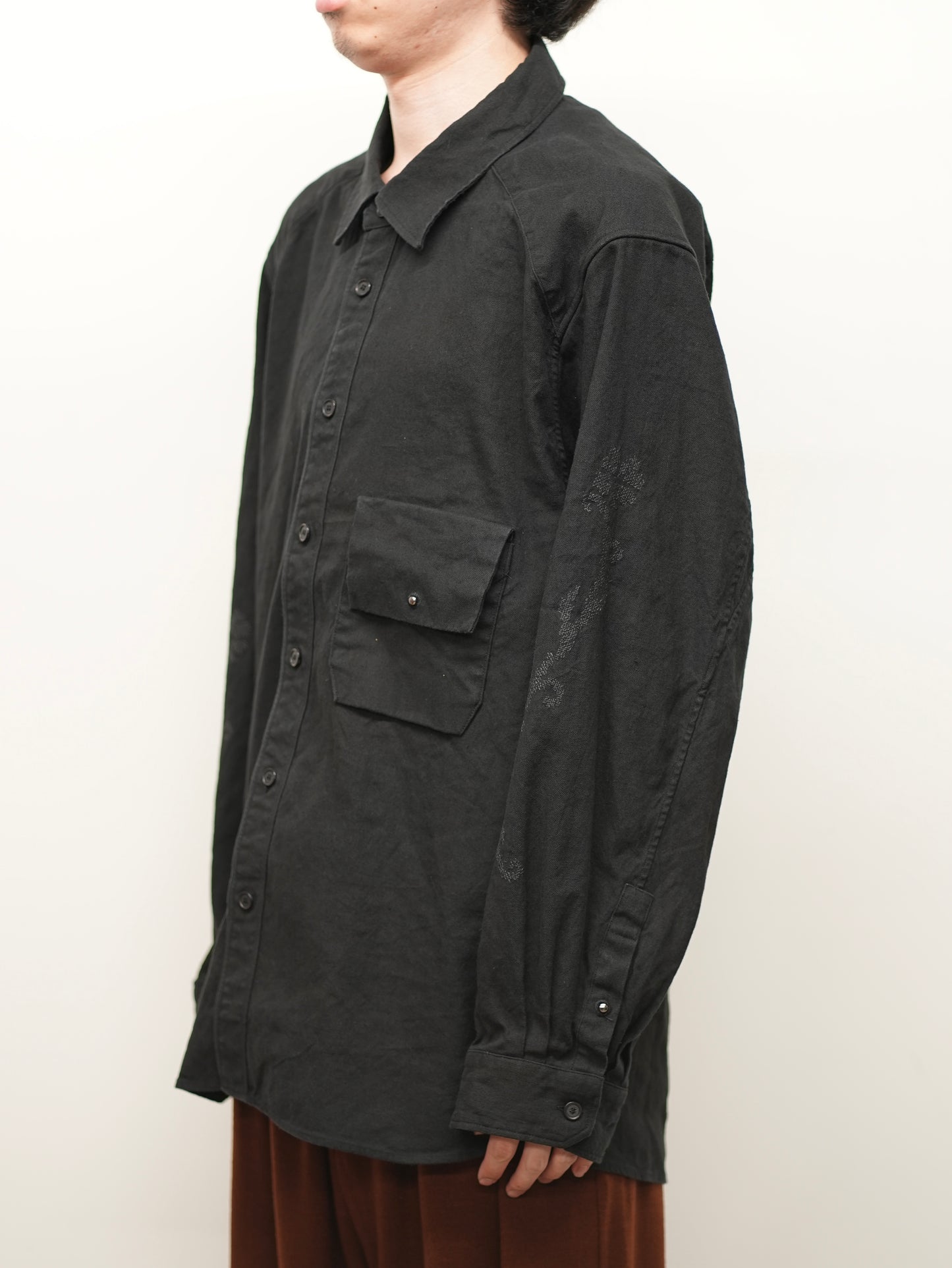 L/C NEP FLOWER EMBROIDERY OVER SHIRT(BLACK)