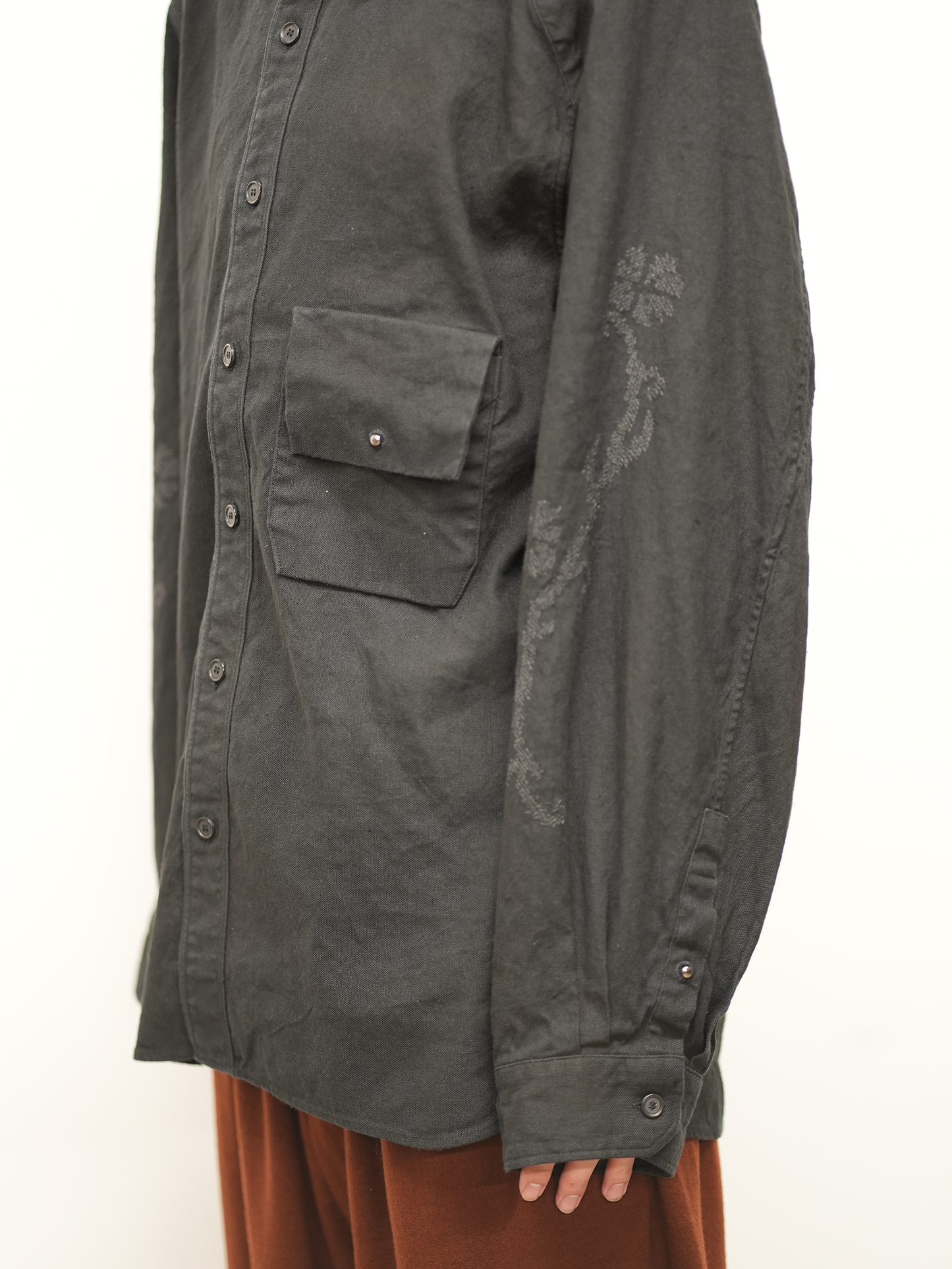 L/C NEP FLOWER EMBROIDERY OVER SHIRT(BLACK)