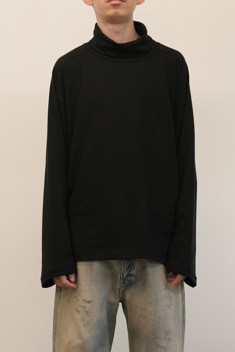 C/R OVER TURTLE NECK LS T-SHIRT(BLACK)