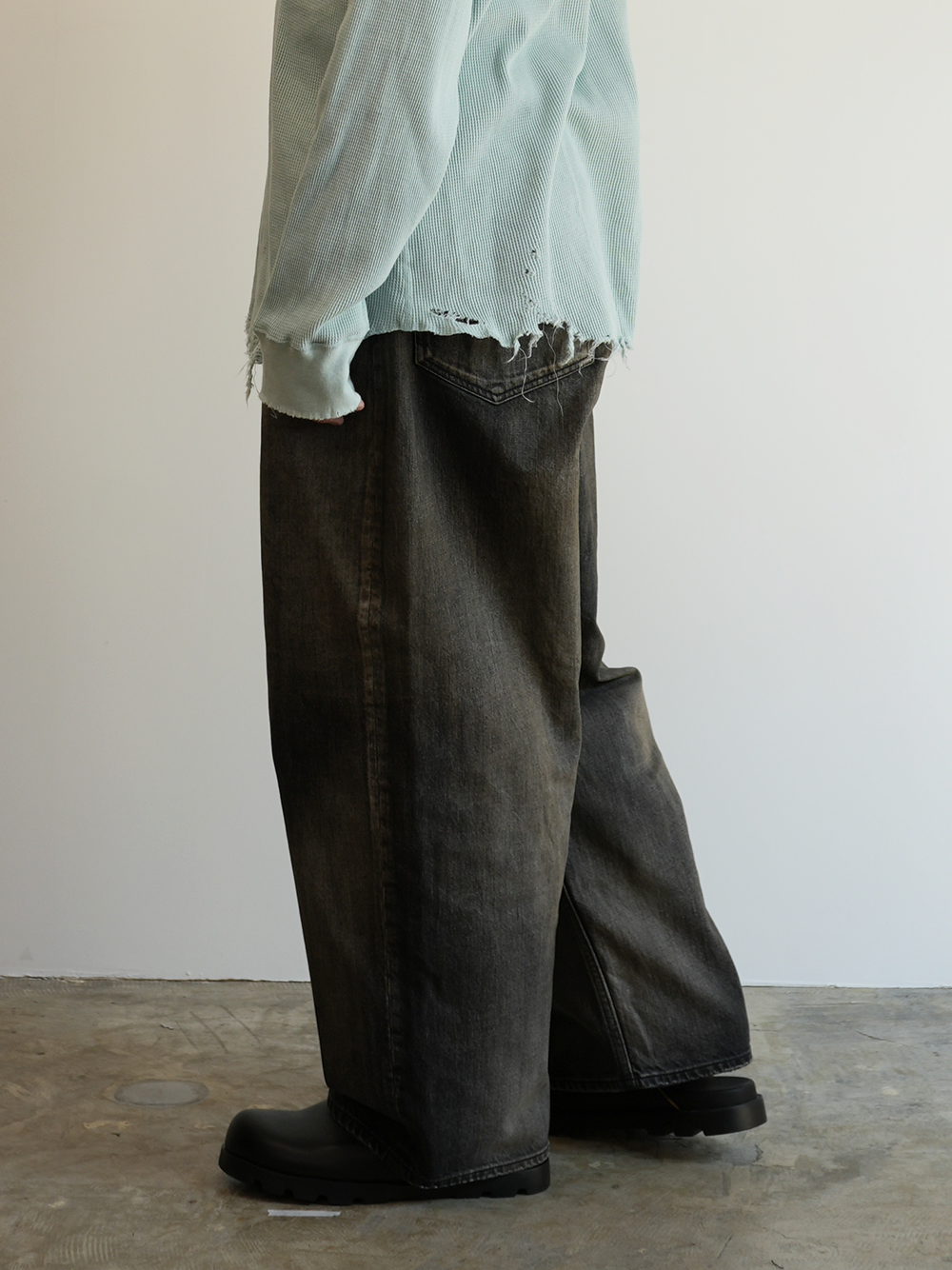 AGING WIDE DENIM 5P PANTS(BLACK)