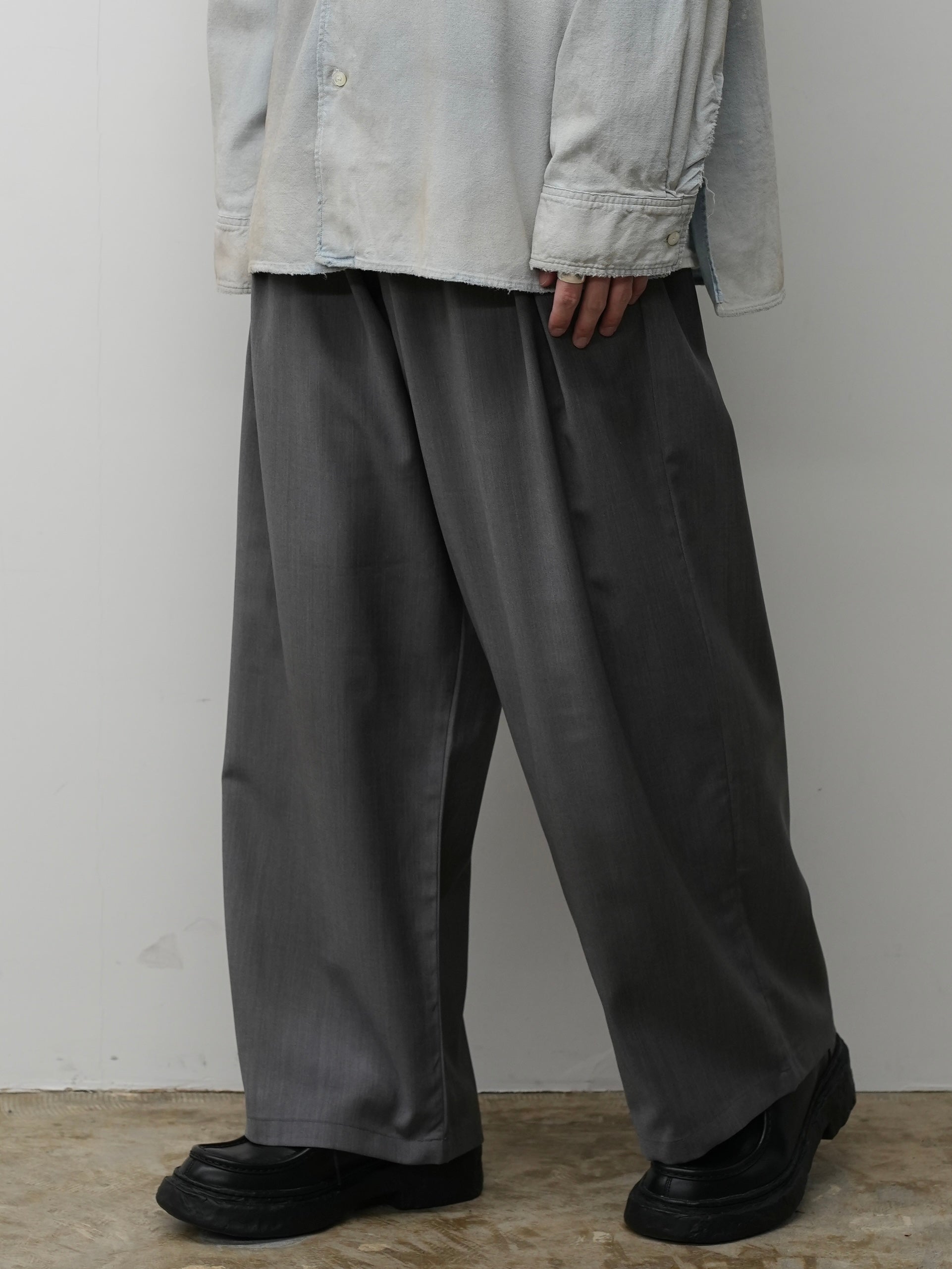 新品未使用ANCELLM BELTED WOOL SLACKS 1 完売品 BELTED WOOL SLACKS(GRAY) – ANCELLM