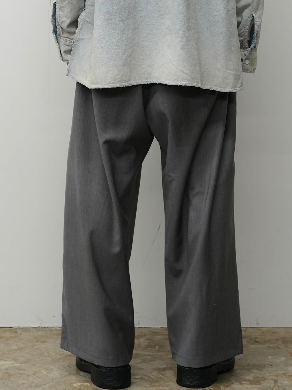 BELTED WOOL SLACKS(GRAY) – ANCELLM