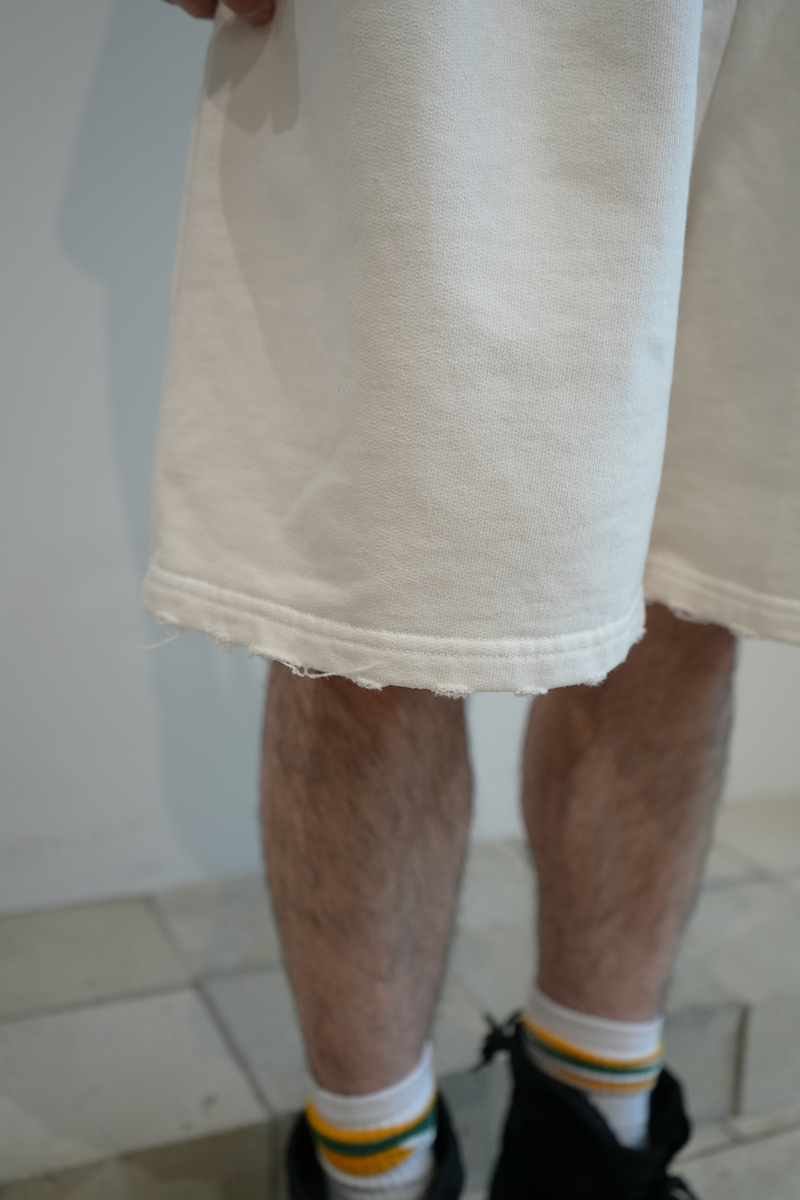 TUCK SWEAT SHORTS(WHITE)