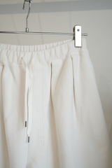 TUCK SWEAT SHORTS(WHITE)