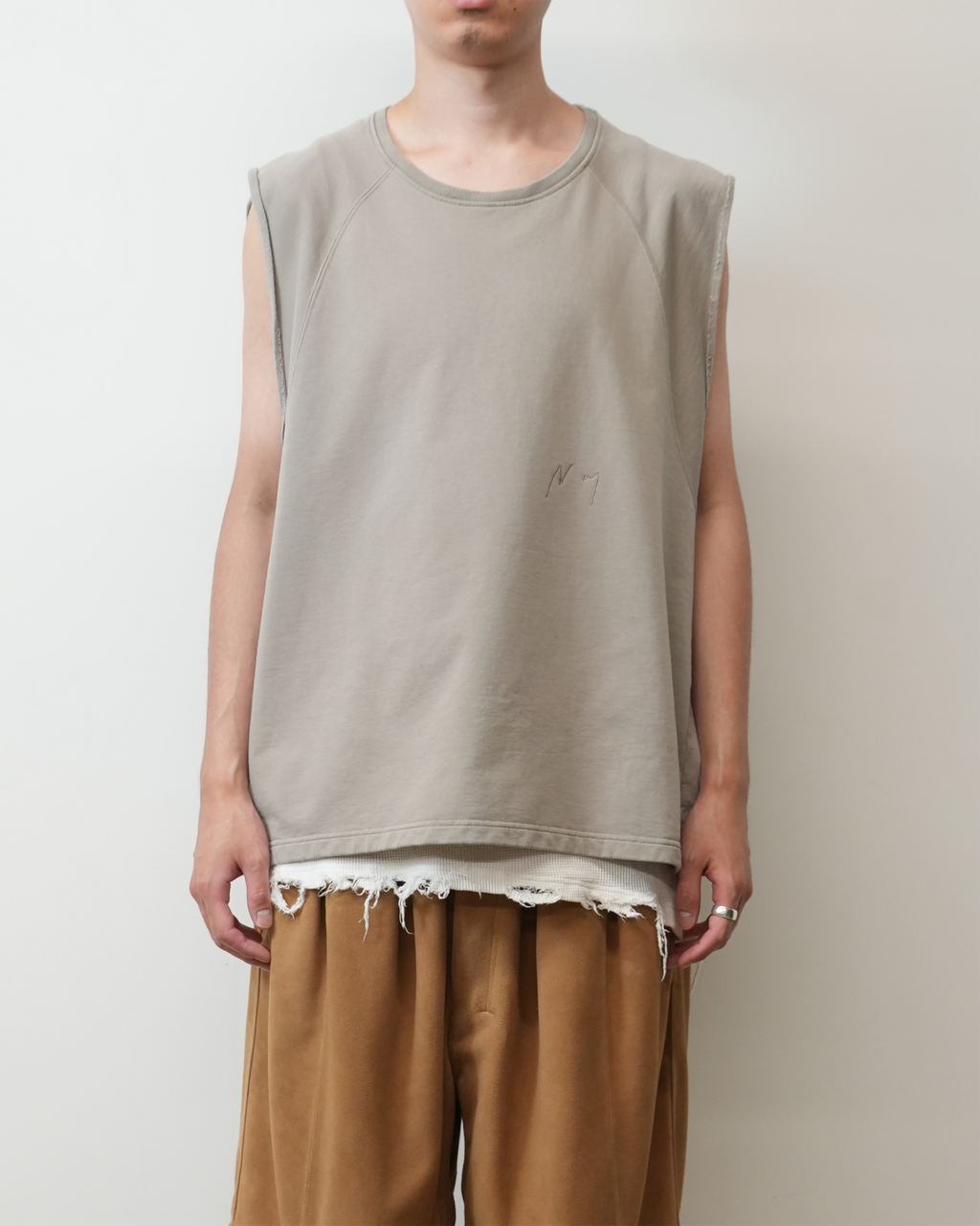 FADED SLEEVELESS T-SHIRT(BEIGE) – ANCELLM FADED SLEEVELESS T-SHIRT(BEIGE) – ANCELLM