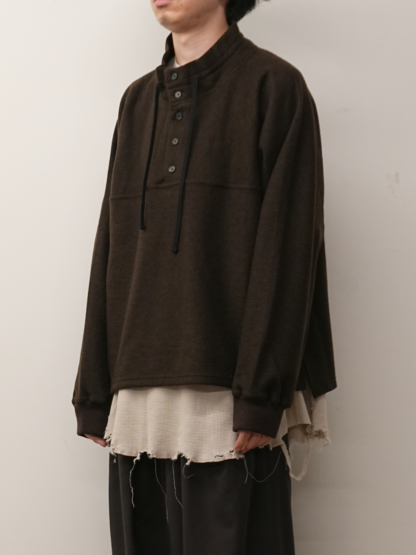 HENLEY PULL OVER SHIRT(D.BROWN)