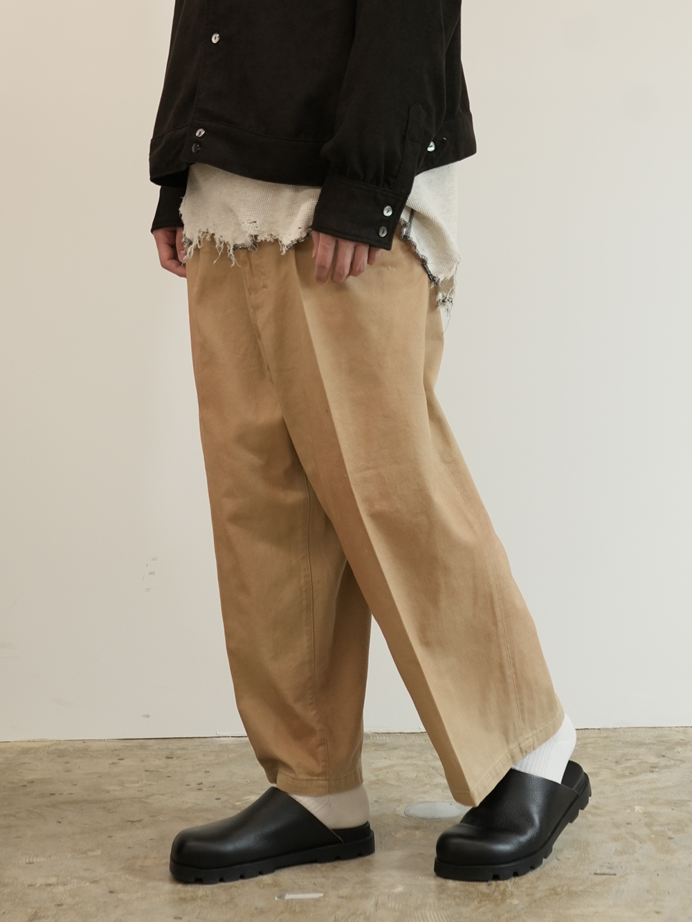 SHORT LENGTH WIDE PANTS(BEIGE)