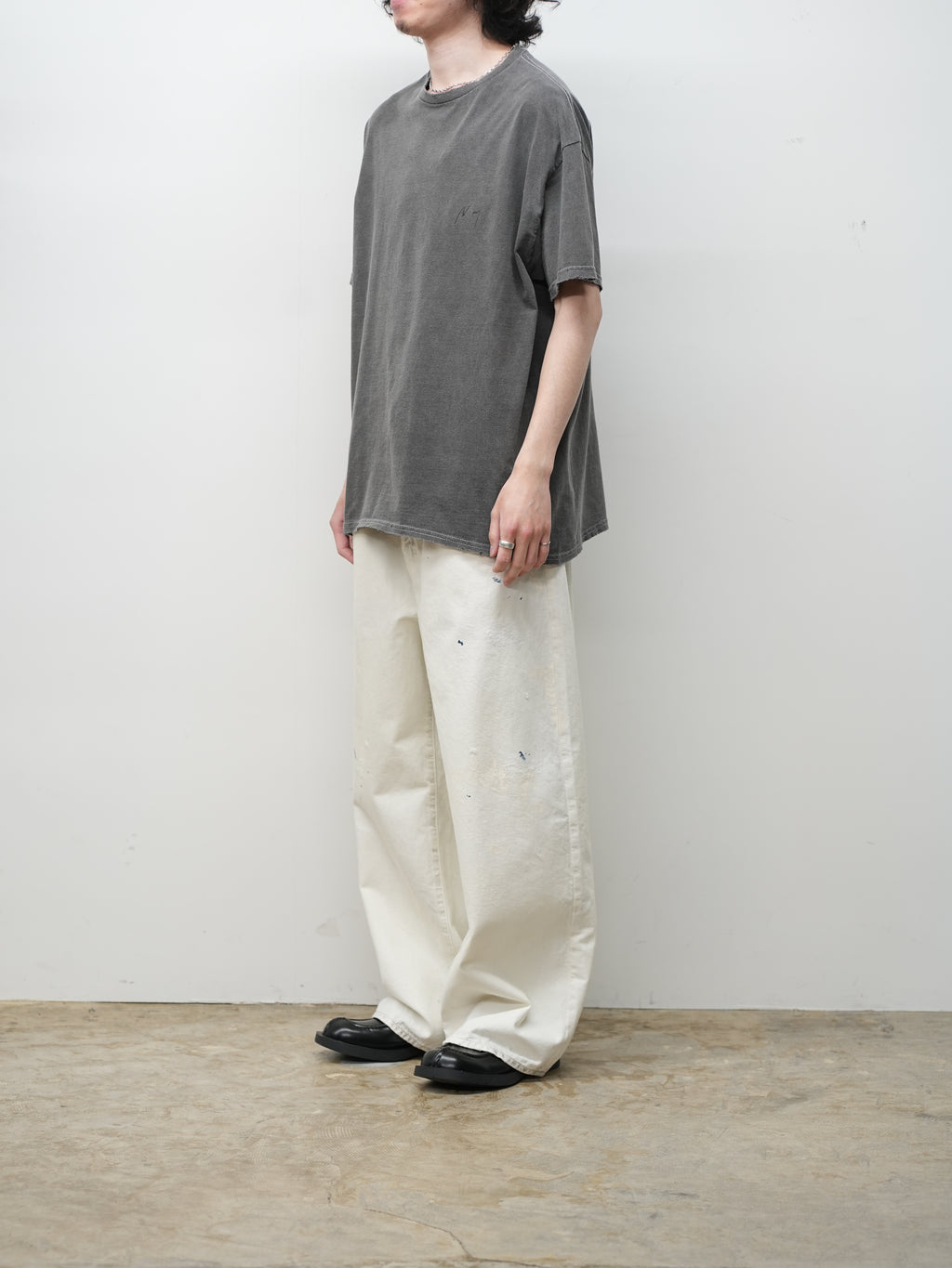 EMBROIDERY T-SHIRT(BLACK)