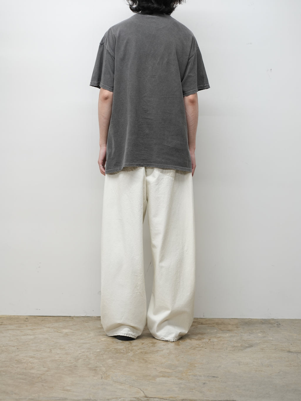 EMBROIDERY T-SHIRT(BLACK)