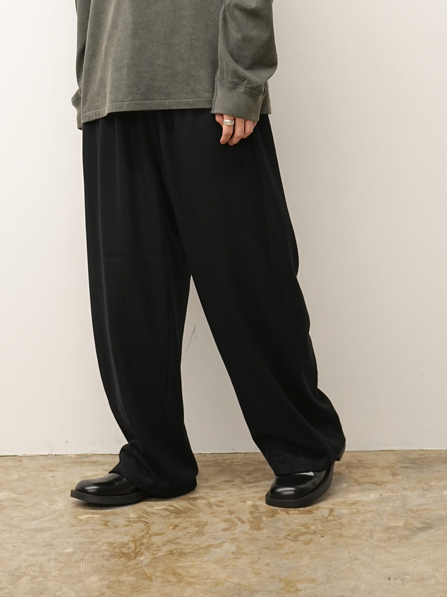 WOOL GATHERS SLACKS(BLACK)