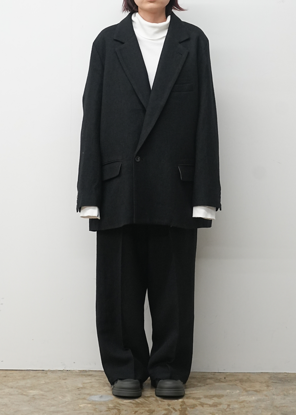 SHRINK WOOL WIDE SLACKS(BLACK) – ANCELLM SHRINK WOOL WIDE SLACKS(BLACK) – ANCELLM